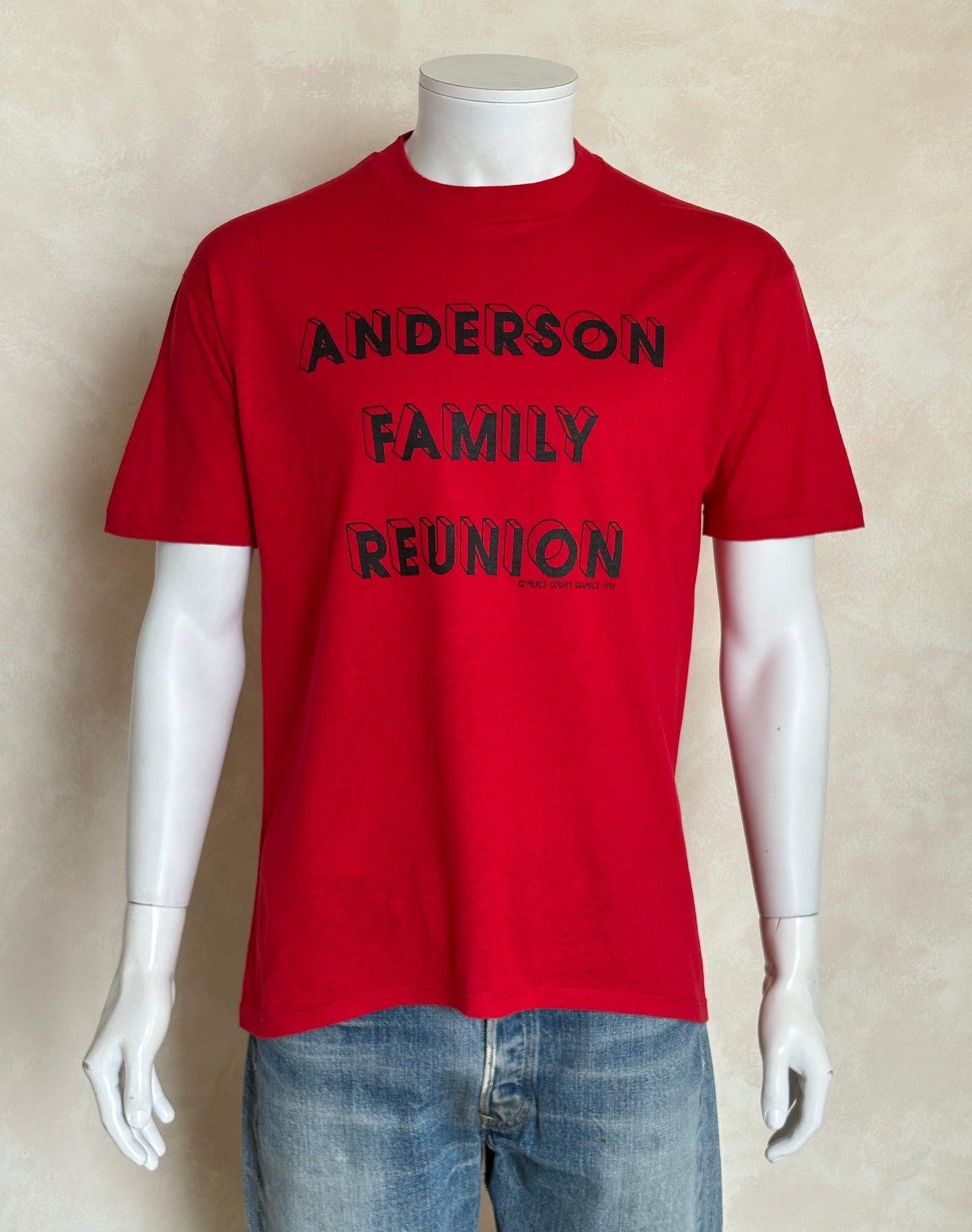 Vintage 1992 Anderson Family Reunion tee – classic 90s reunion shirt with bold lettering. Large