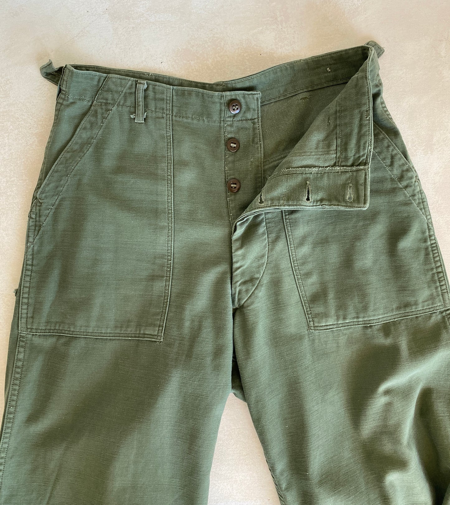 Size 33X31. 60s Authentic US Army Vietnam war era OG-107 fatigue pants