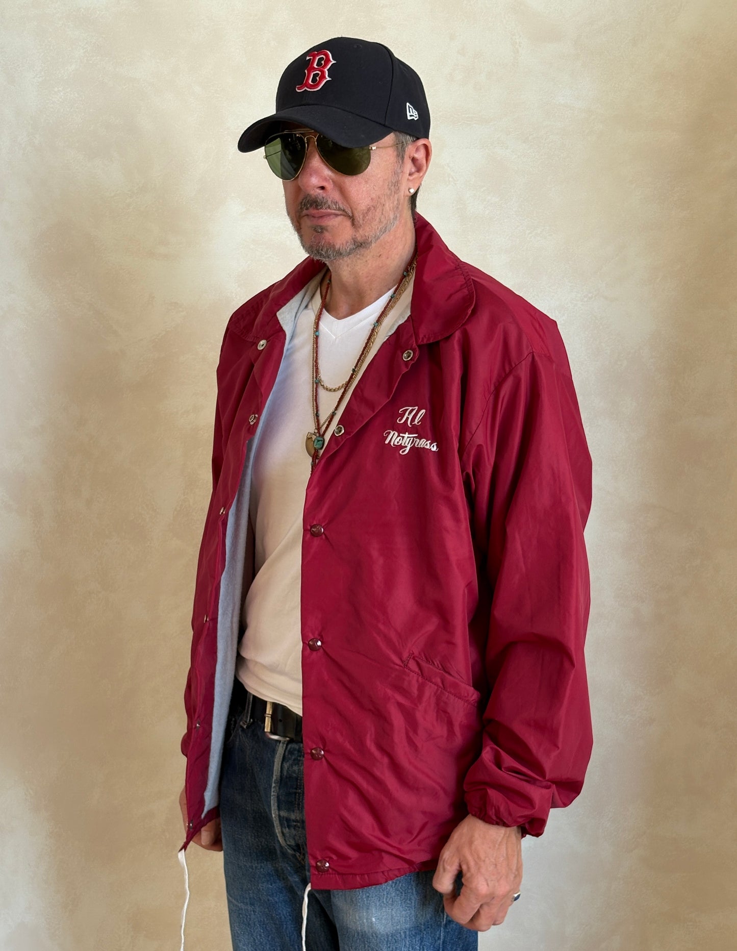 Size XL. Vintage 70s windbreaker made in USA