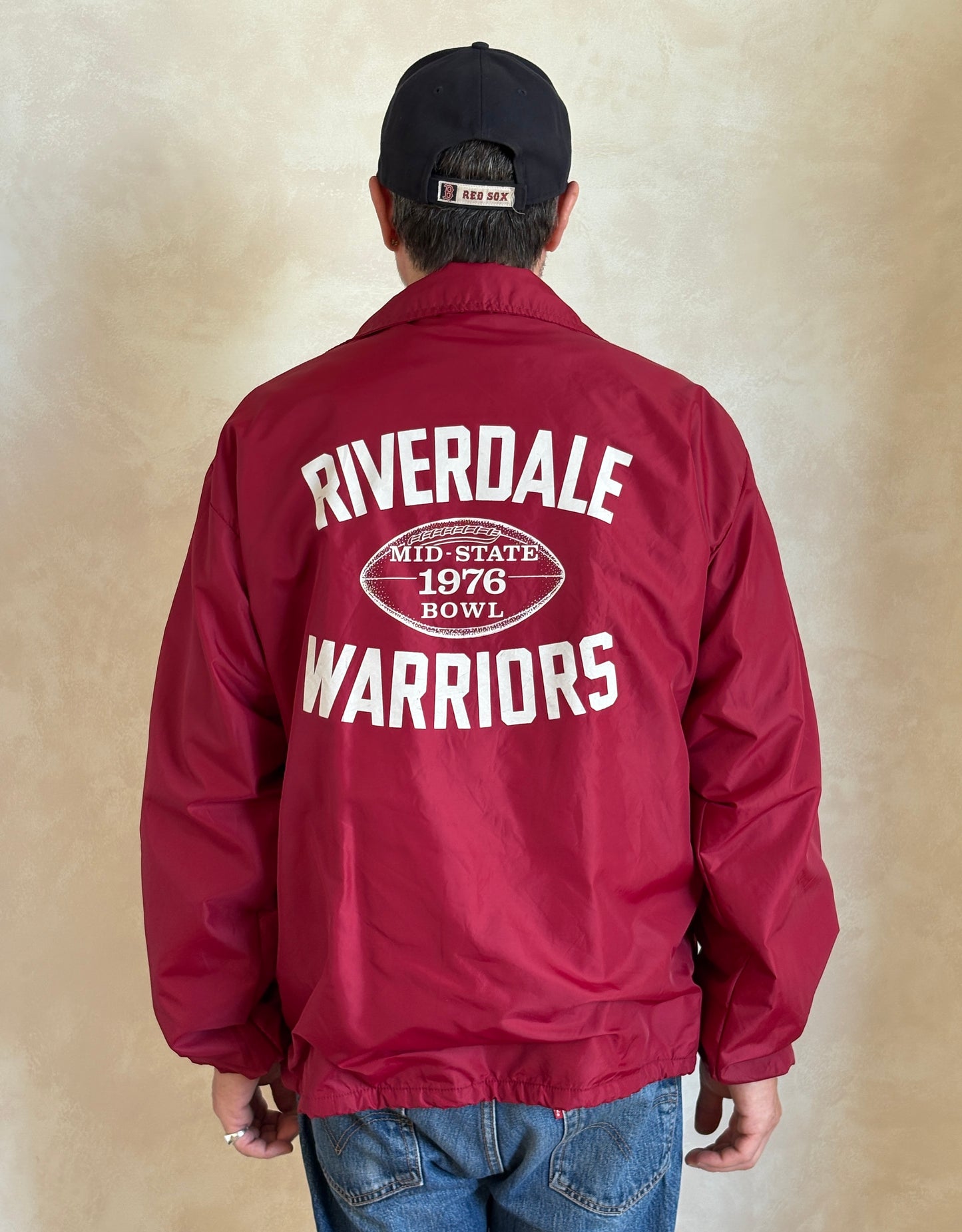 Size XL. Vintage 70s windbreaker made in USA