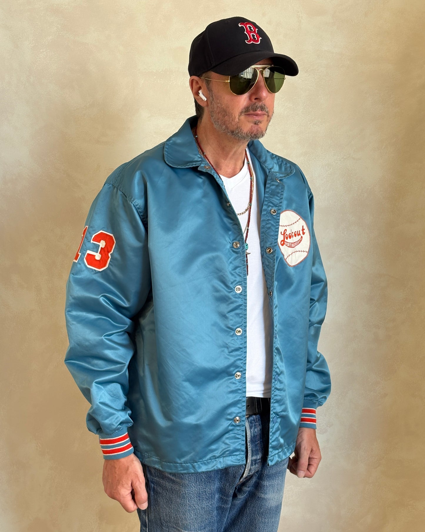 Size XL. Vintage 70s windbreaker made in USA