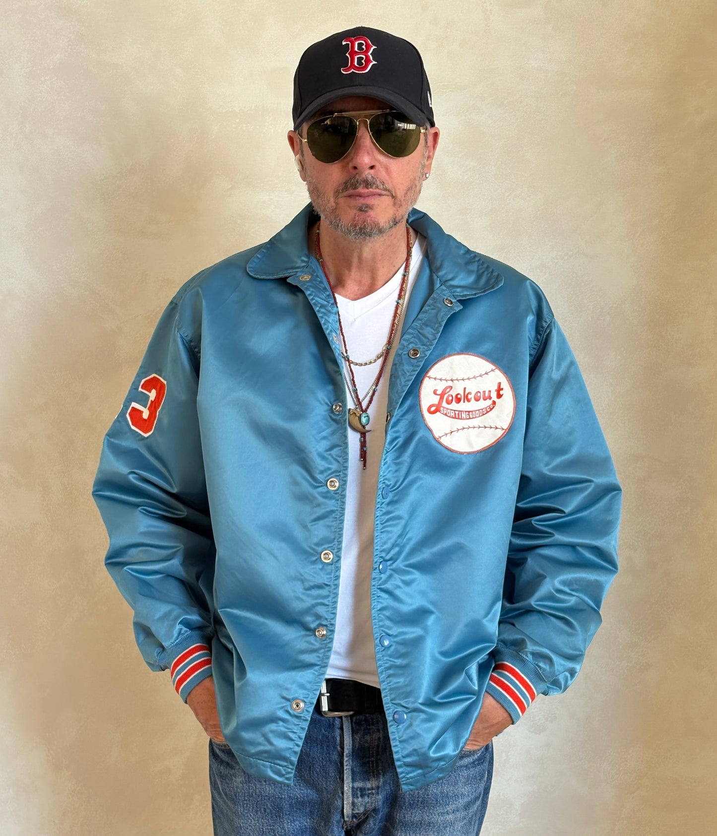 Size XL. Vintage 70s windbreaker made in USA