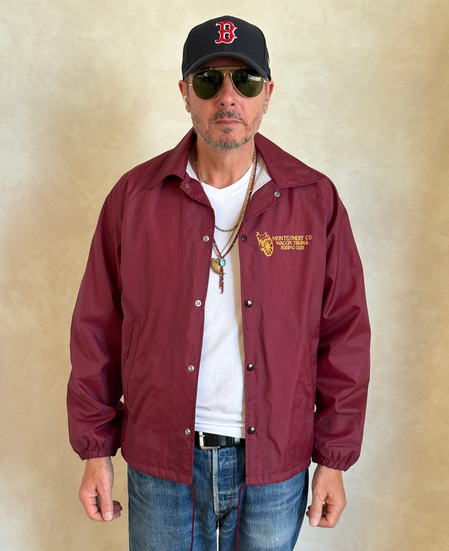 Size Med. Vintage 80s windbreaker made in USA