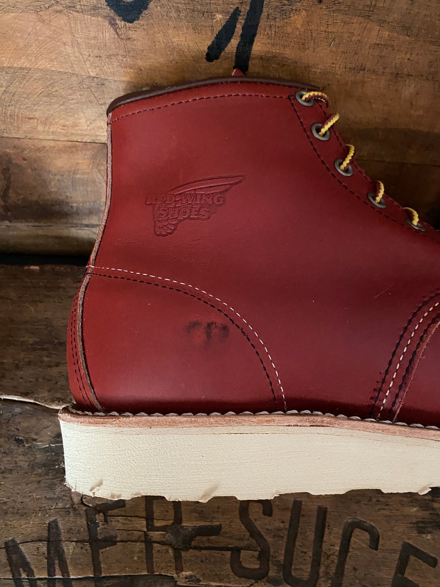 Red Wing 8131 Moc Toe Brown Boots - Size 9.5E (42.5 EU) | Made in USA (Second) | USA Vintage BCN