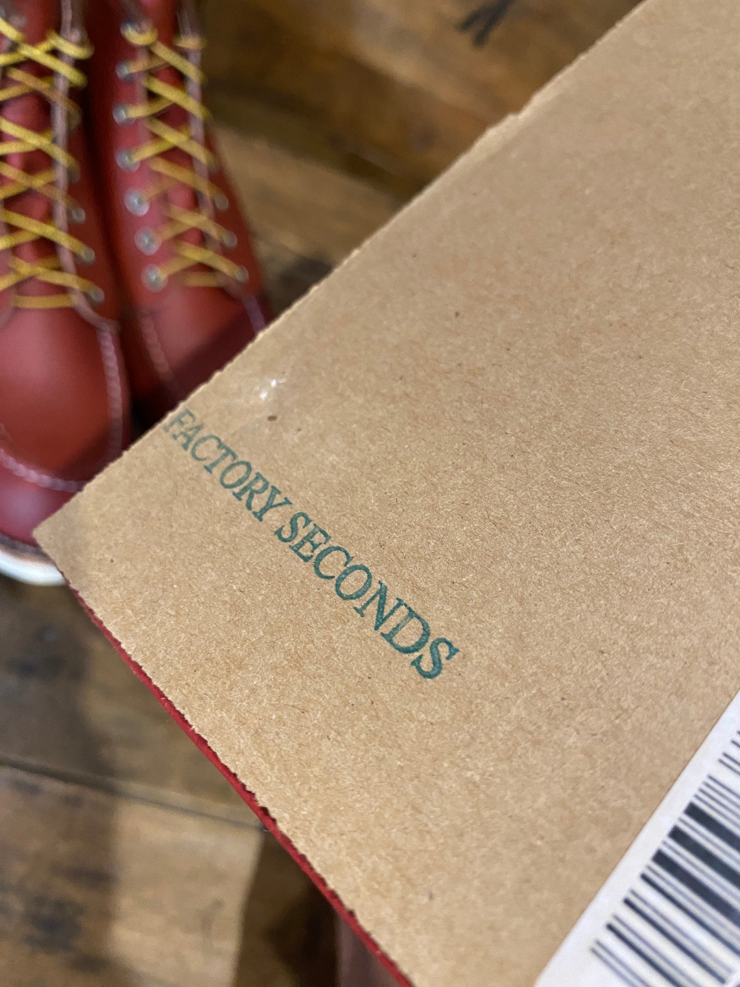Size 9.5E ( 42.5 EU) Red Wing 8131 Moc Toe Brown Boots Made In USA ( Second )