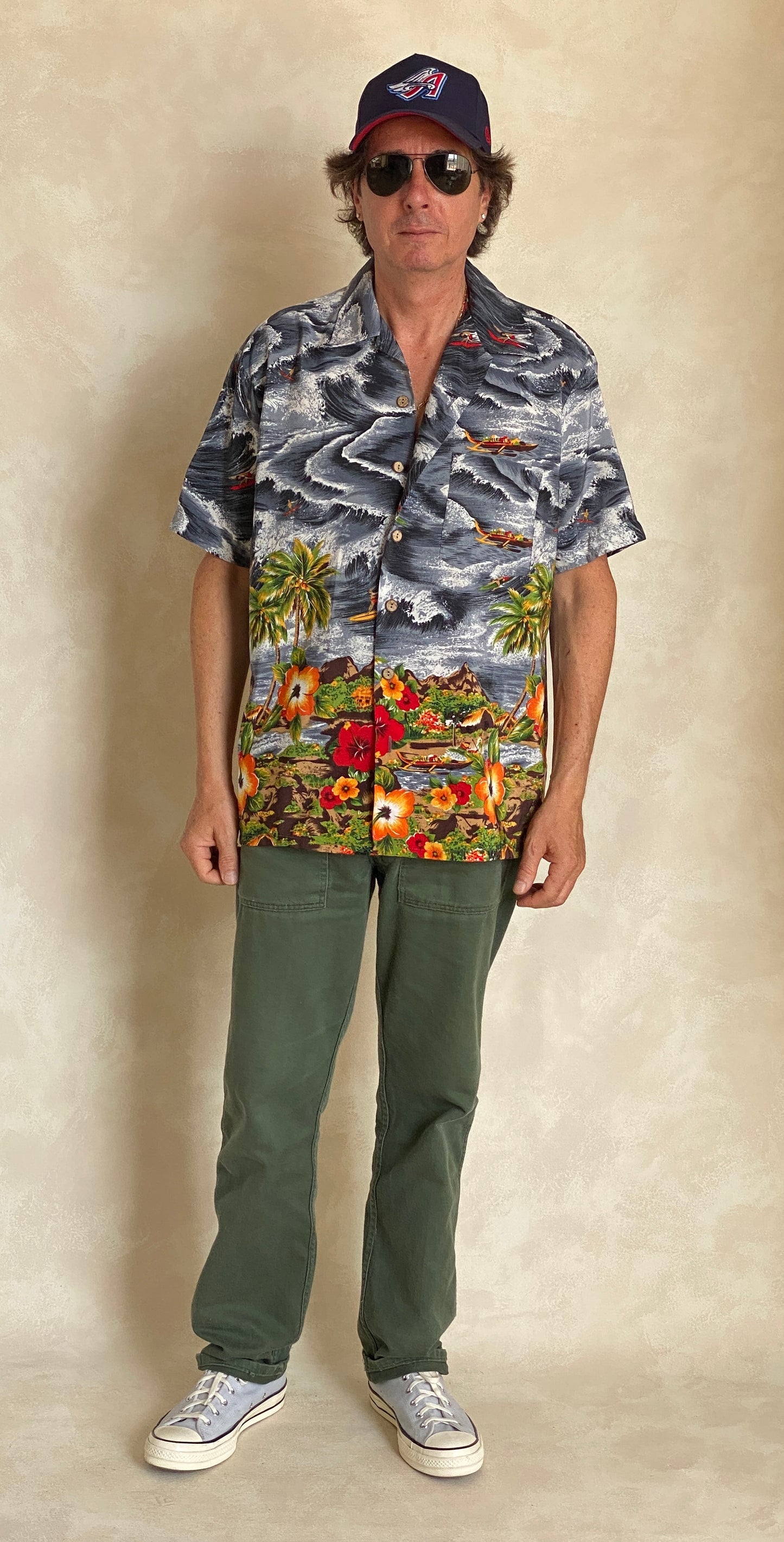 Size M. Vintage 90s Hawaiian cotton shirt