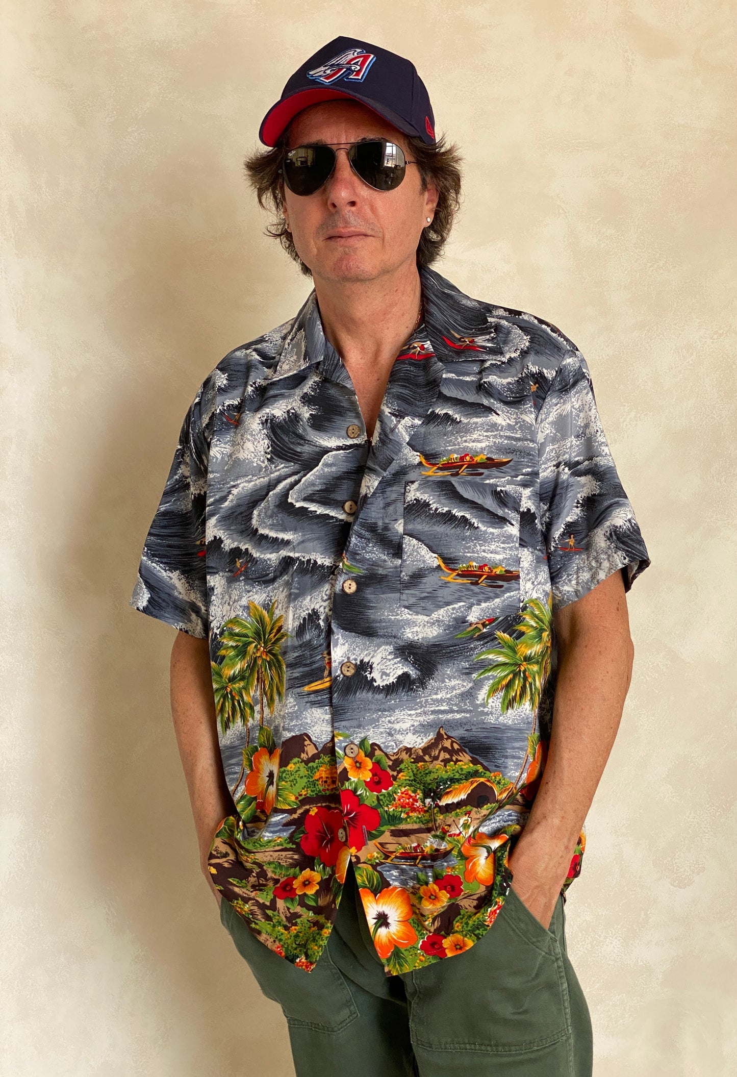 Size M. Vintage 90s Hawaiian cotton shirt