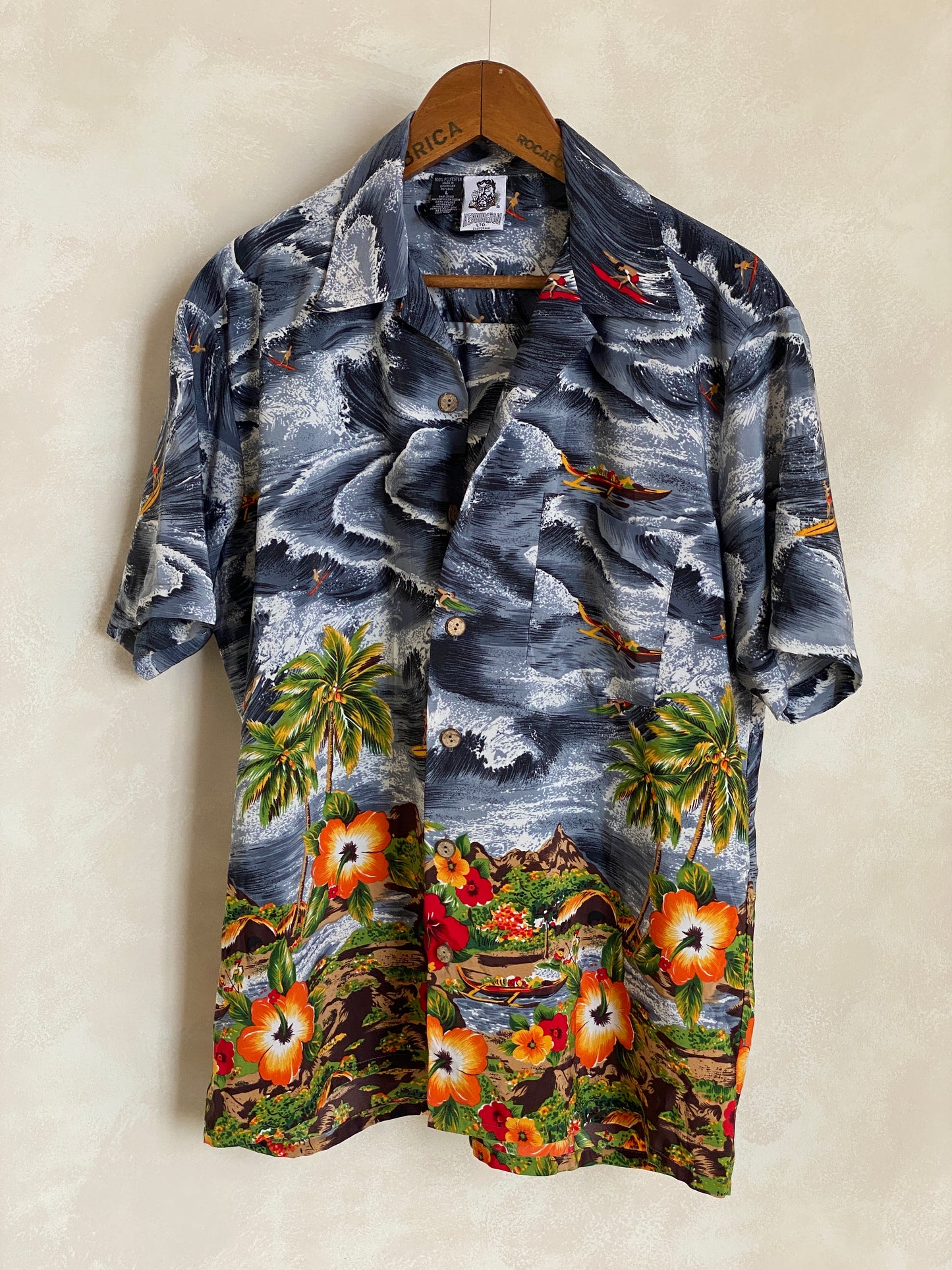 Size M. Vintage 90s Hawaiian cotton shirt