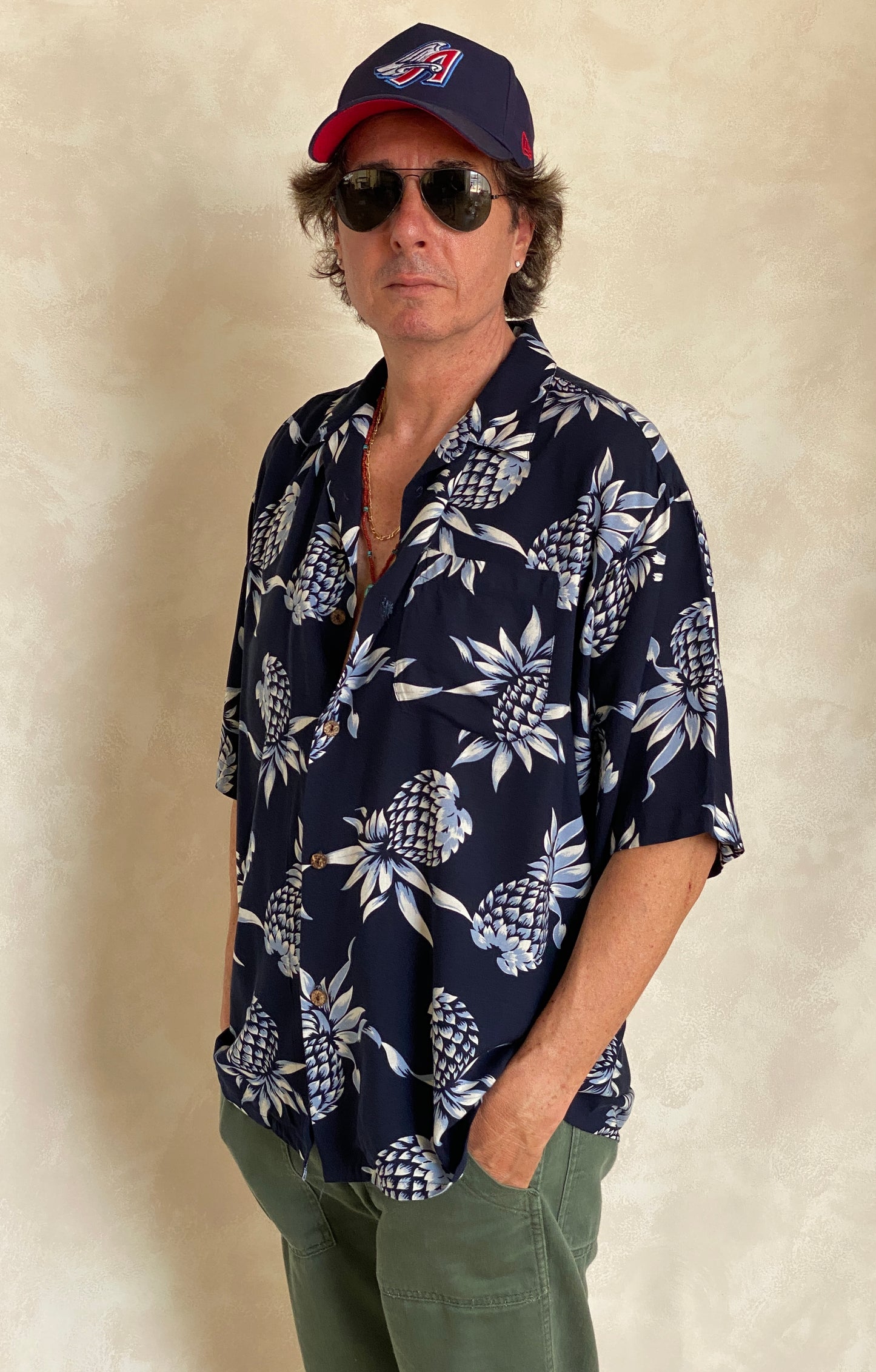 Size Large. Vintage 90s Hawaiian shirt