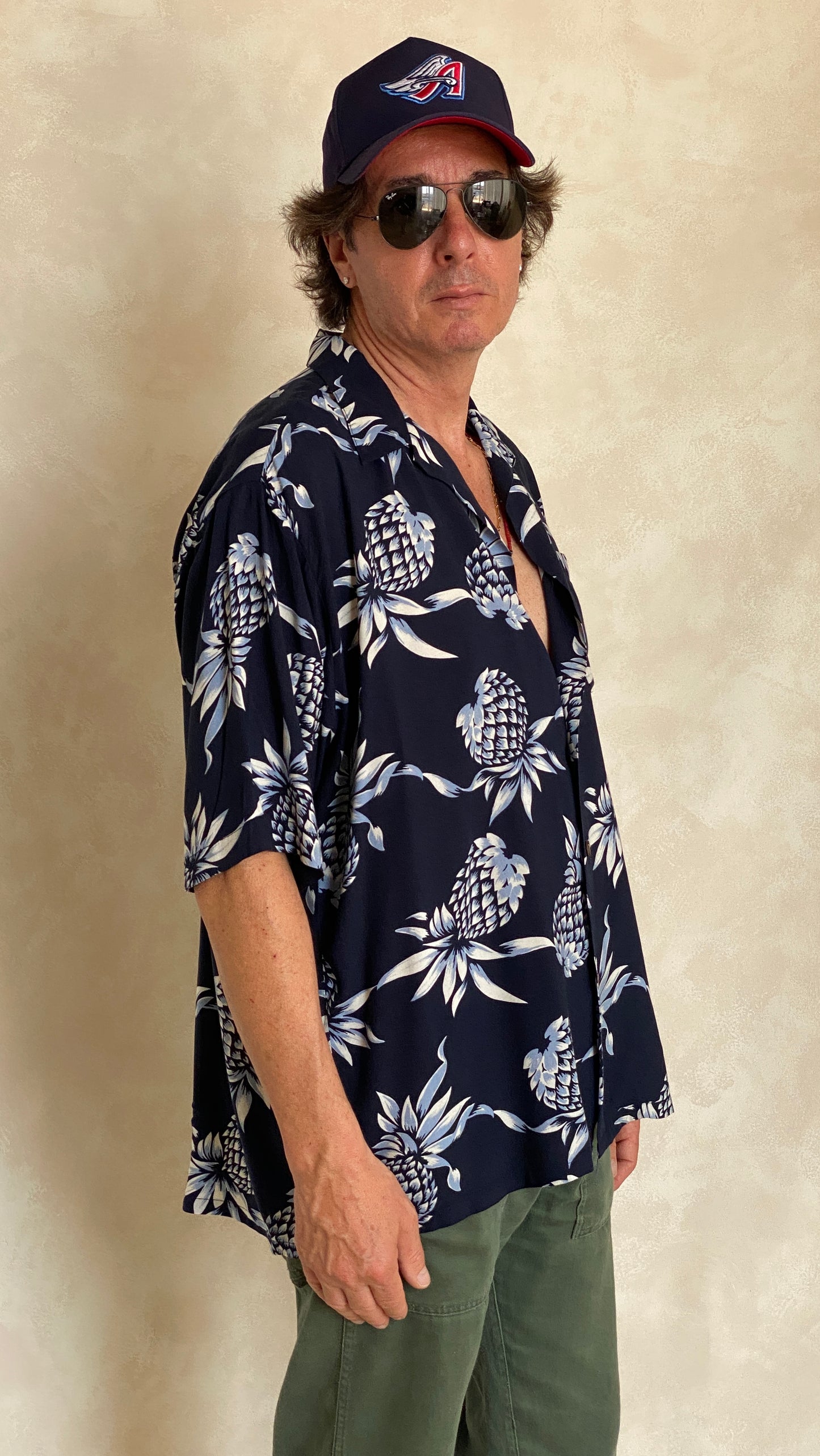 Size Large. Vintage 90s Hawaiian shirt