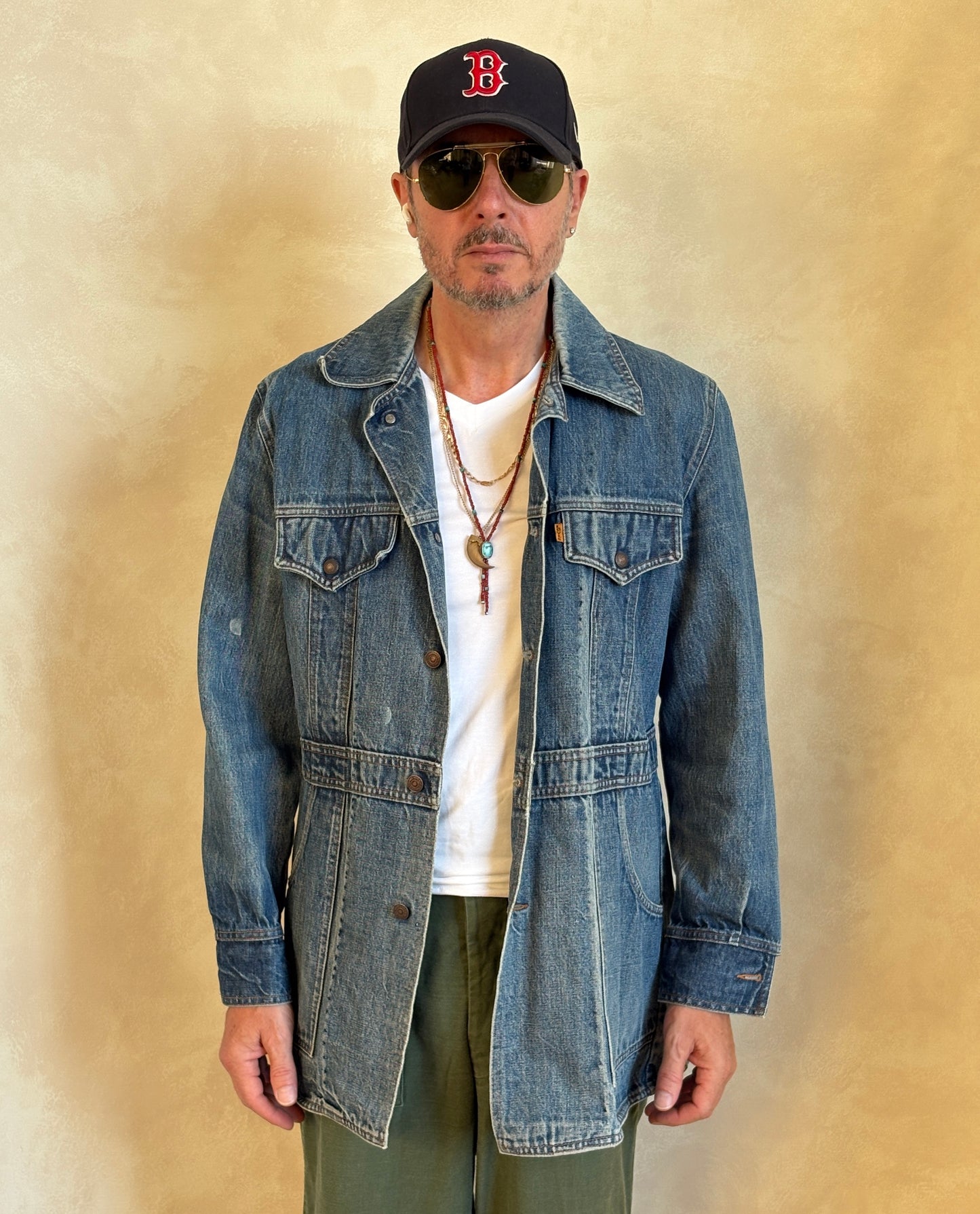 Size Large . Vintage 70s long Levis jacket Made in USA.