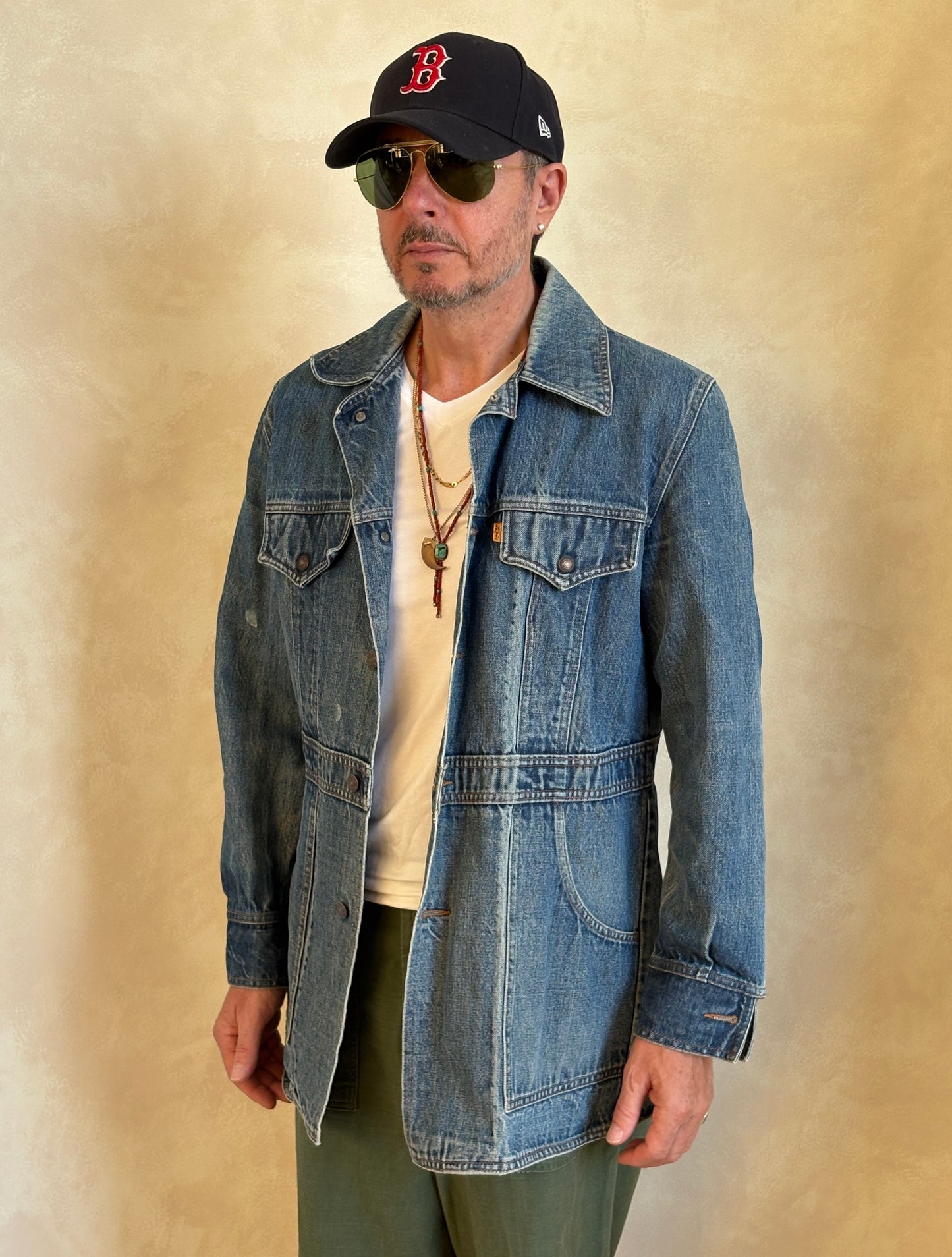 Size Large . Vintage 70s long Levis jacket Made in USA.