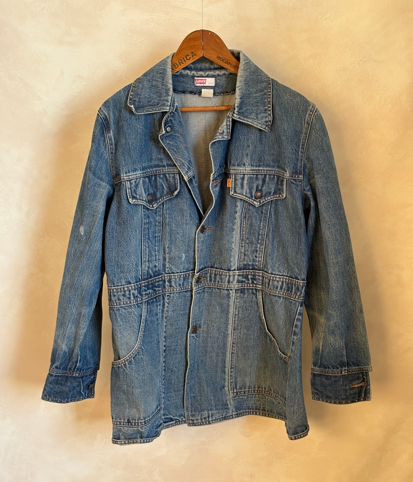 Size Large . Vintage 70s long Levis jacket Made in USA.