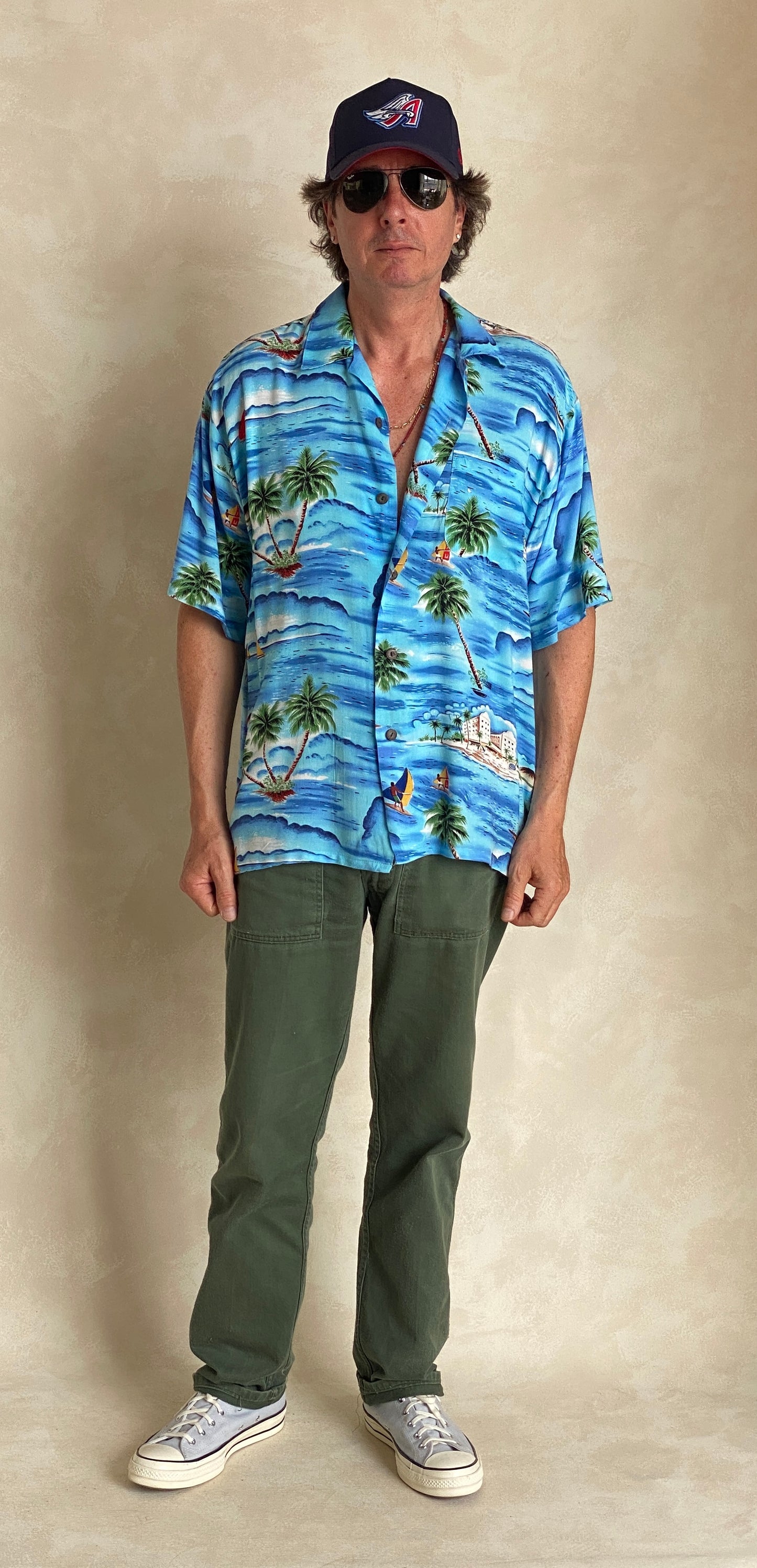 Size XL. Vintage 80s Hawaiian shirt