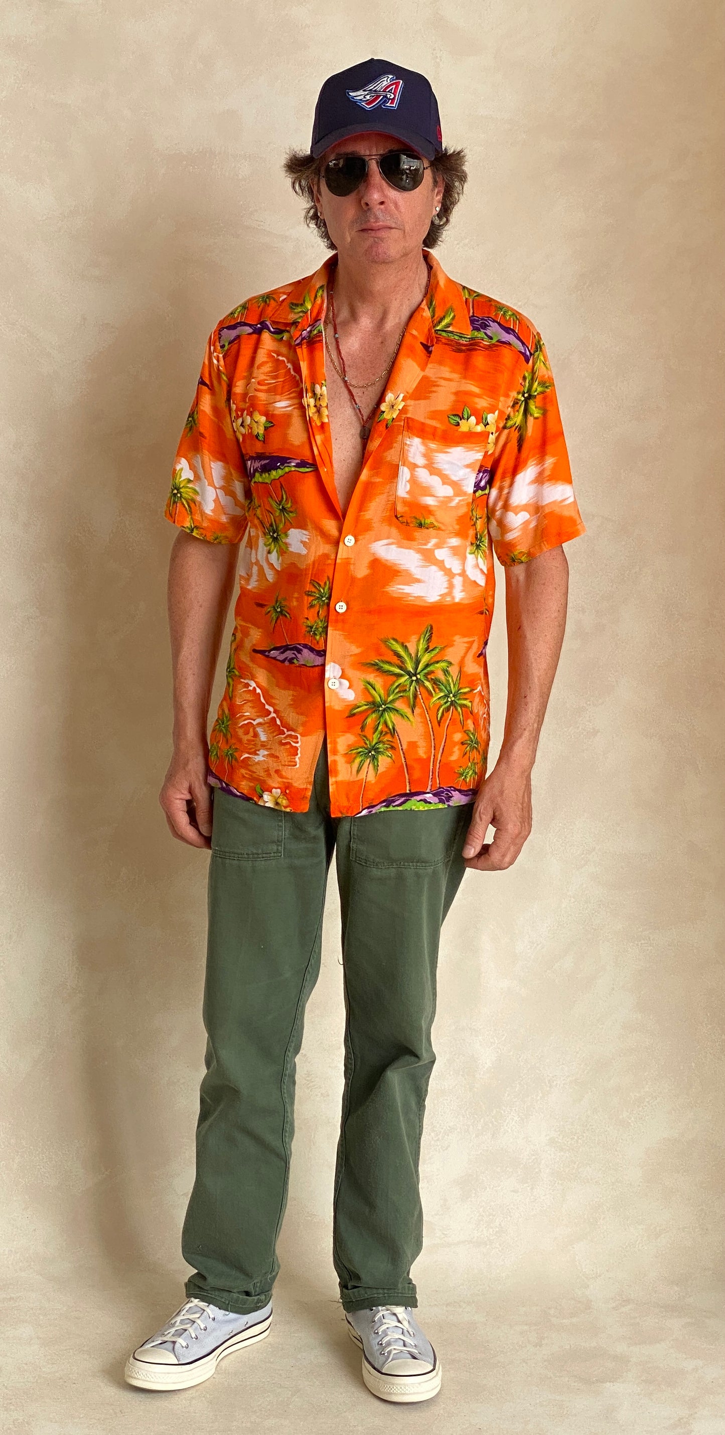 Size Small. Vintage 90s Hawaiian shirt