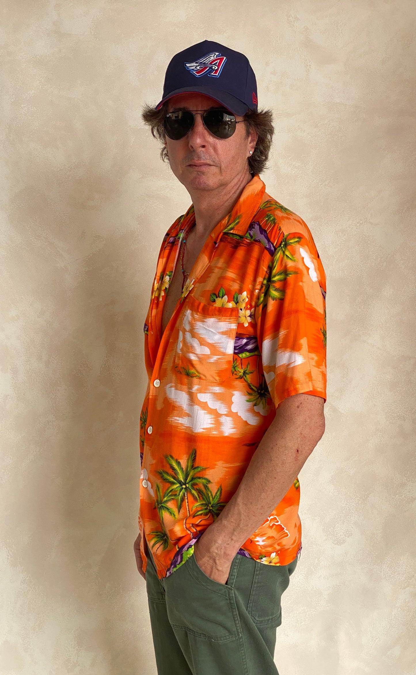 Size Small. Vintage 90s Hawaiian shirt