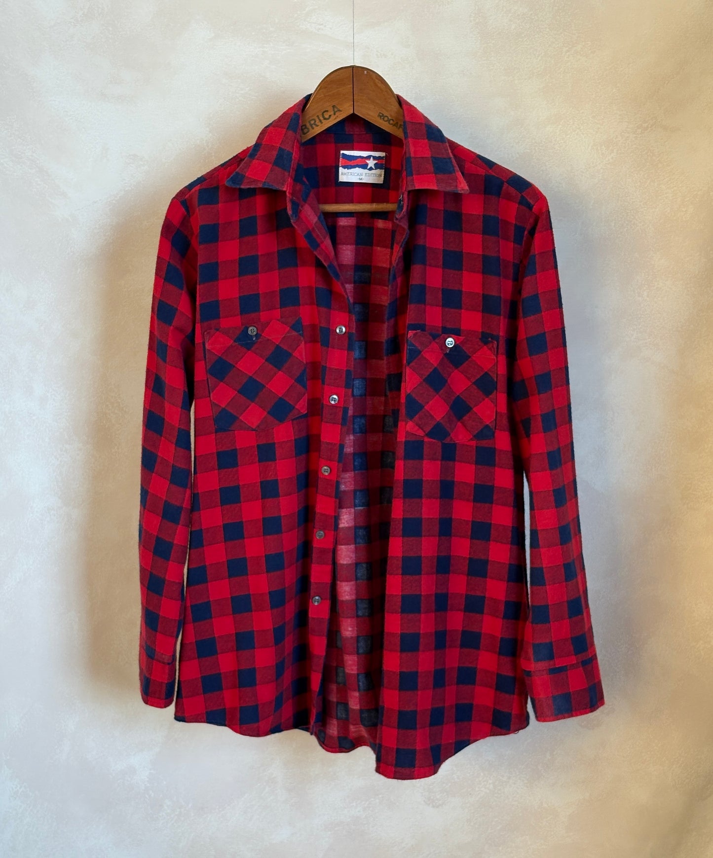 Size Med. Vintage 80s flannel plaid Shirt-Made in USA-