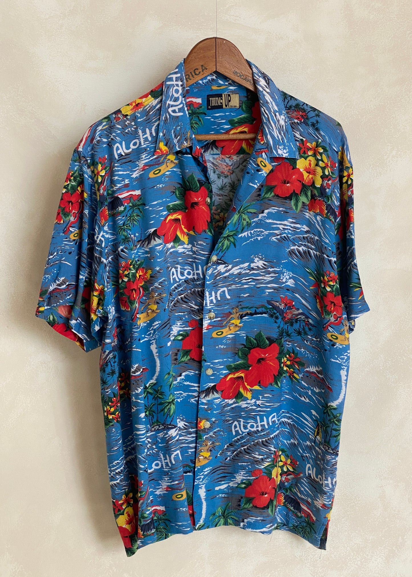 Size Large. Vintage 90s Hawaiian shirt