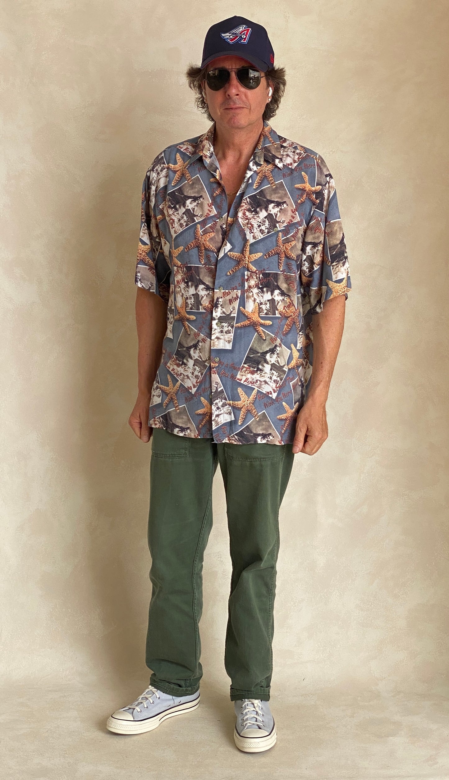Size Large. Vintage 90s Hawaiian shirt