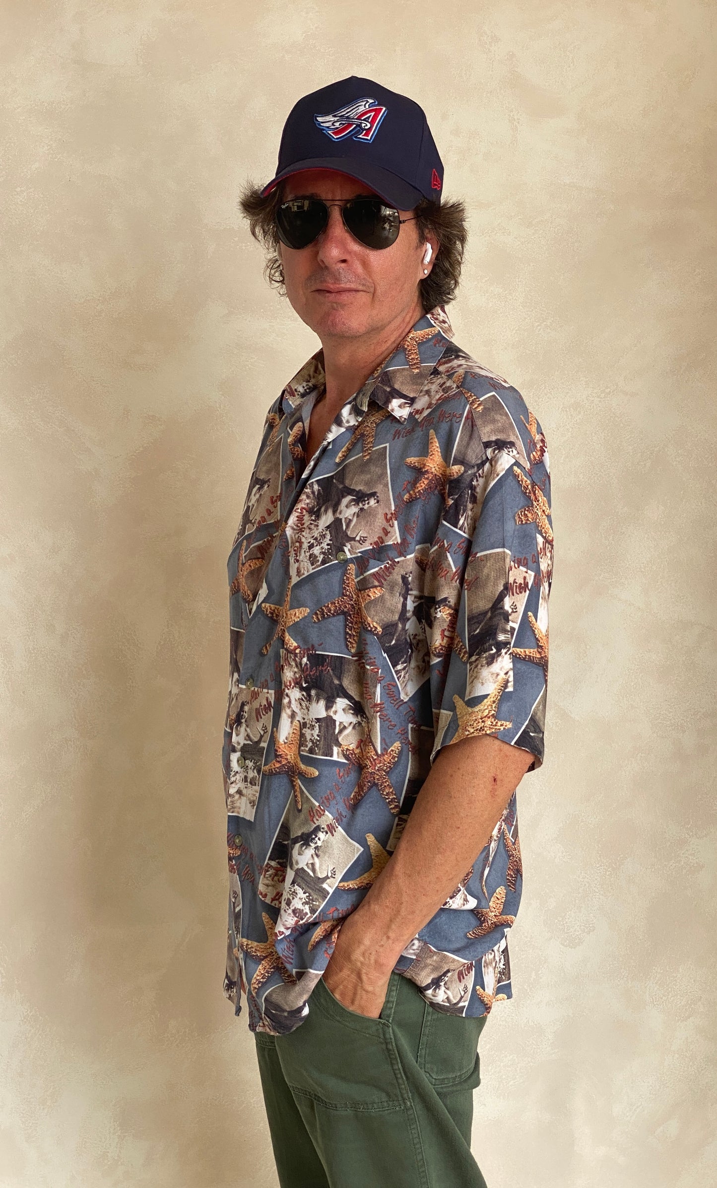 Size Large. Vintage 90s Hawaiian shirt