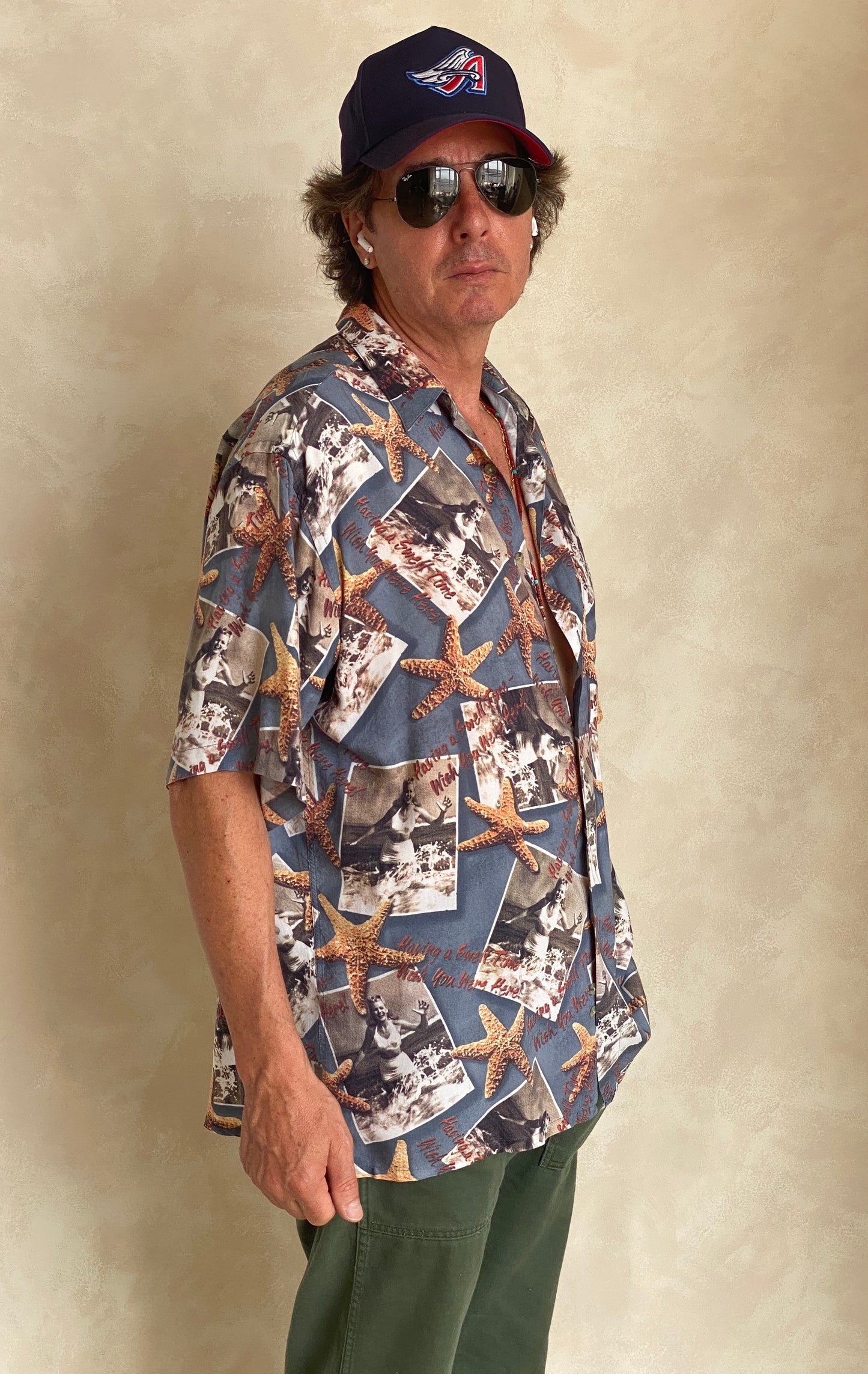 Size Large. Vintage 90s Hawaiian shirt