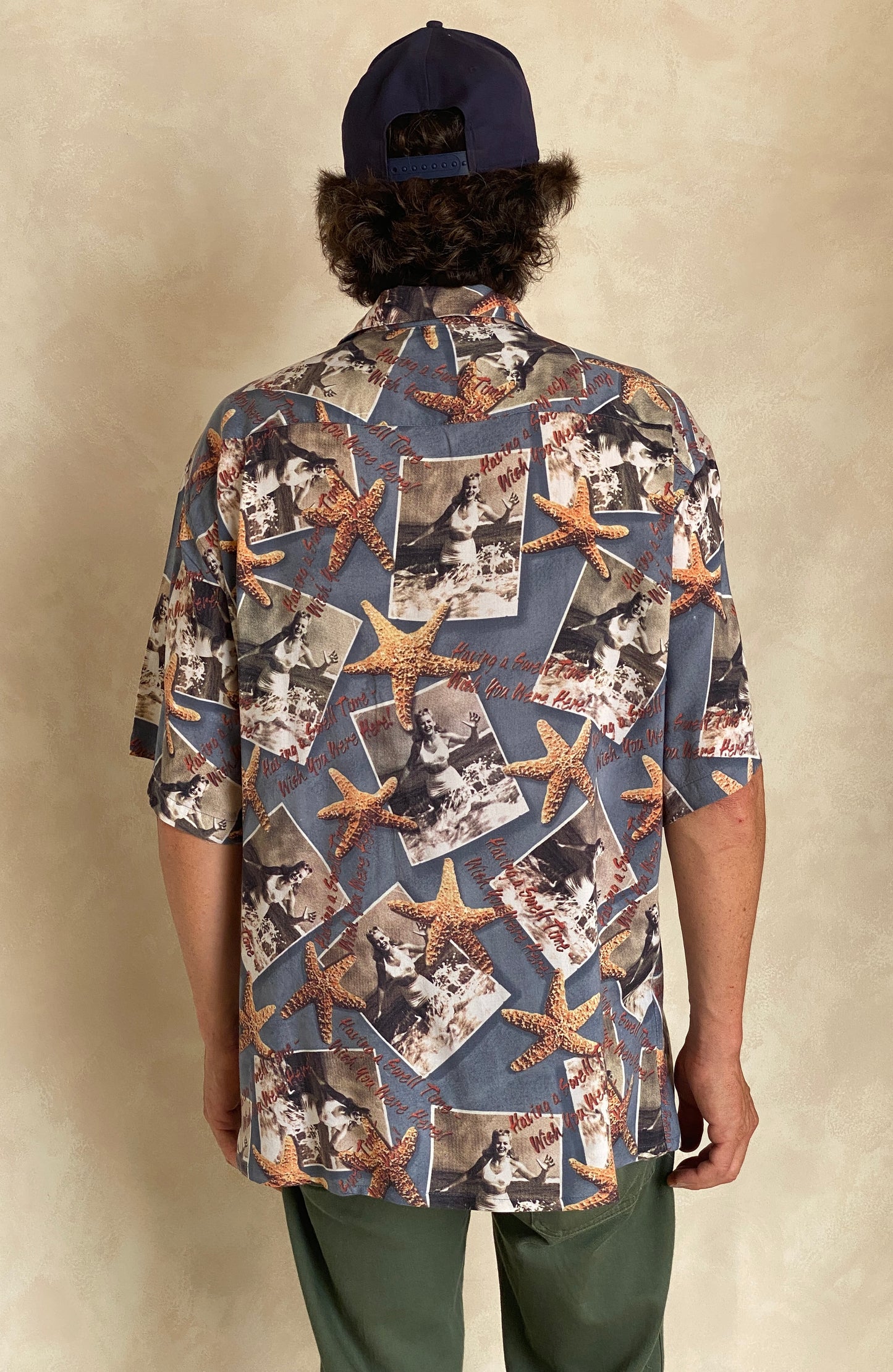 Size Large. Vintage 90s Hawaiian shirt