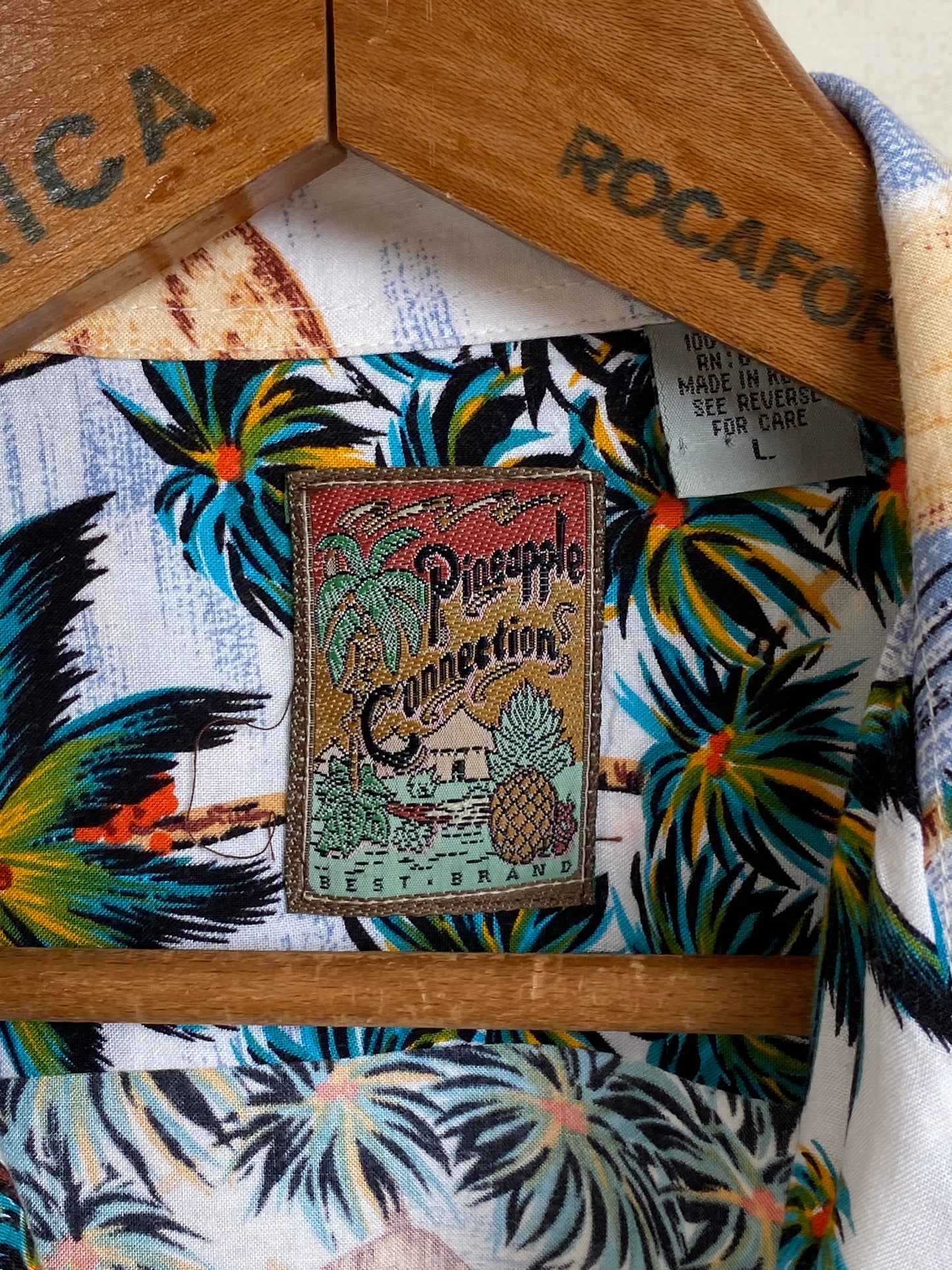 Size Large. Vintage 90s Hawaiian shirt