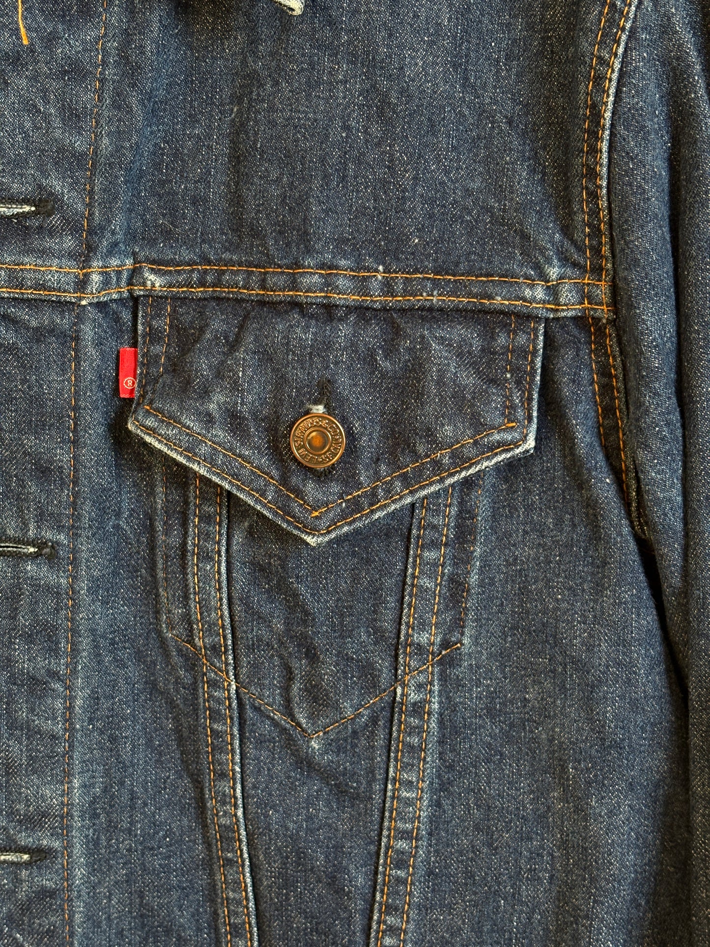 Size 42US / 52EU . Vintage 70s Levis jacket Made in USA.