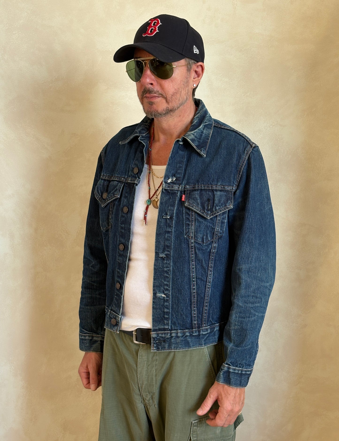 Size 42US / 52EU . Vintage 70s Levis single stitch jacket Made in USA.