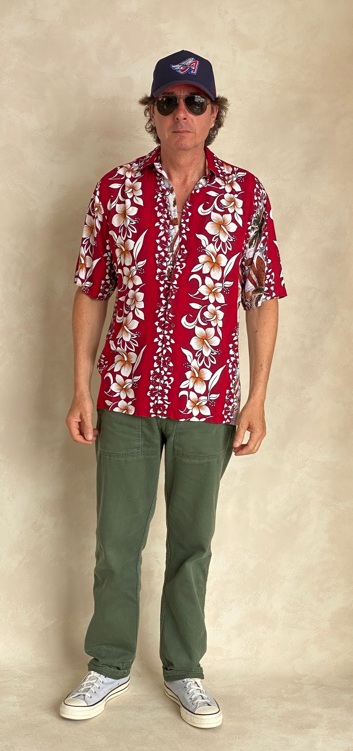 Size Small. Vintage 90s Hawaiian shirt