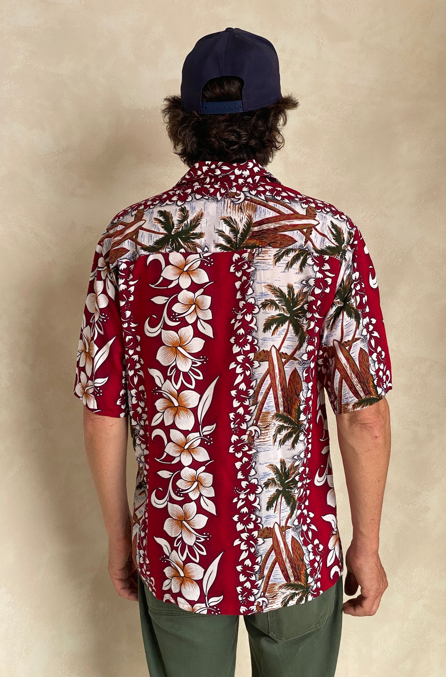 Size Small. Vintage 90s Hawaiian shirt
