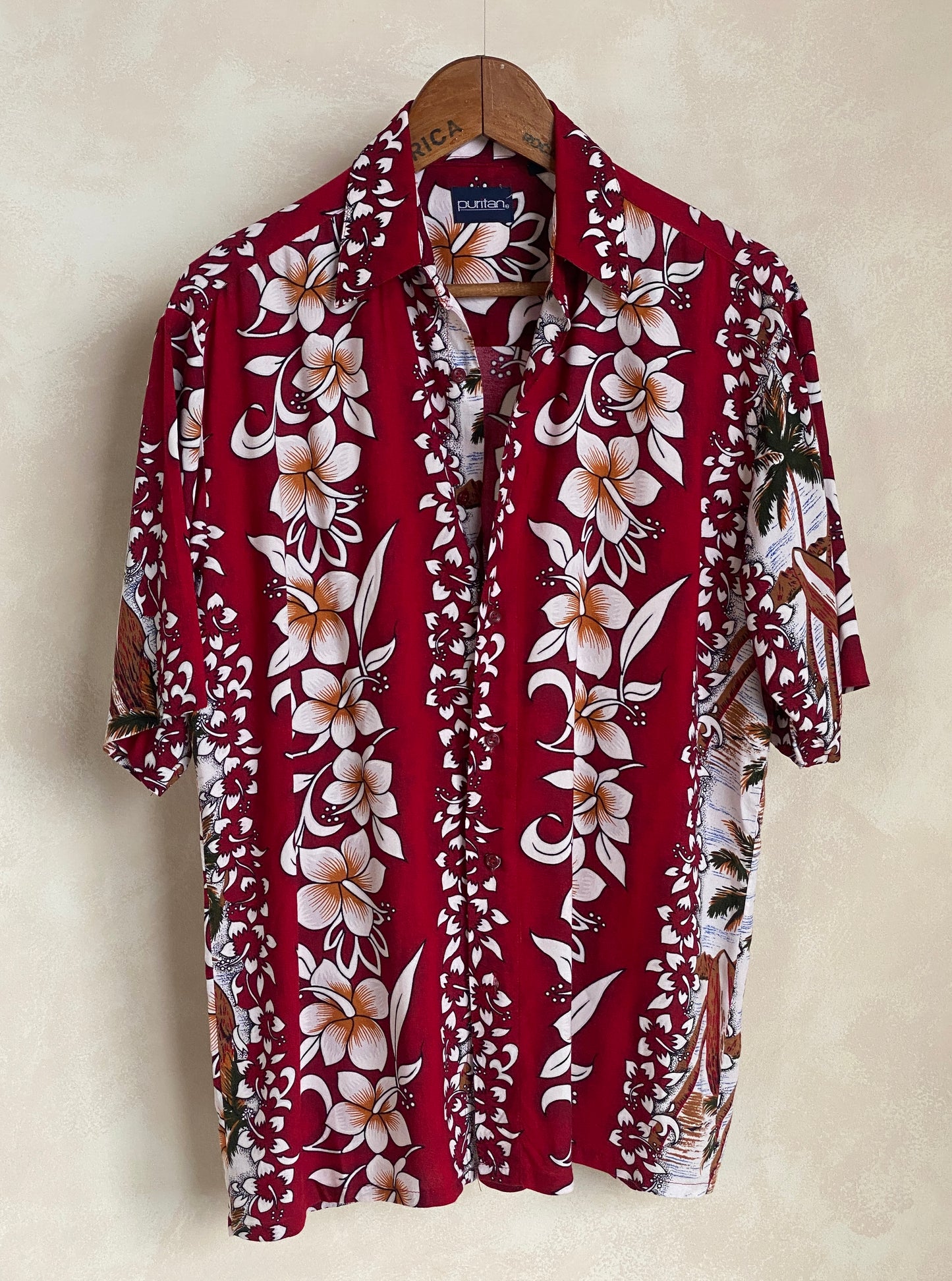 Size Small. Vintage 90s Hawaiian shirt