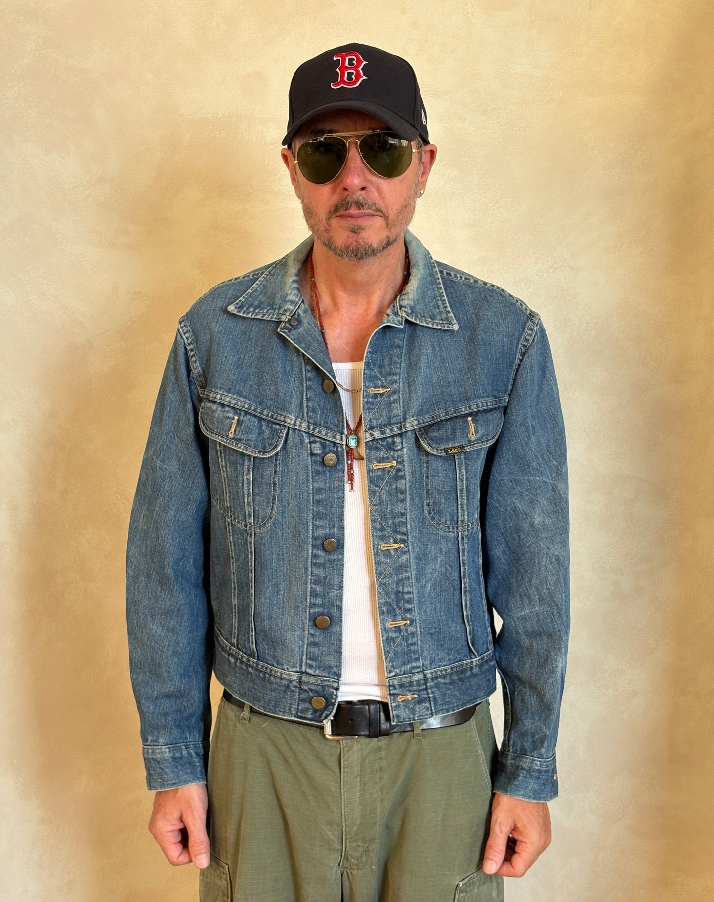 Size 42-44US / 52-54EU.Vintage 70s Lee Union Made Denim Shirt – 2 Pockets – Made in USA