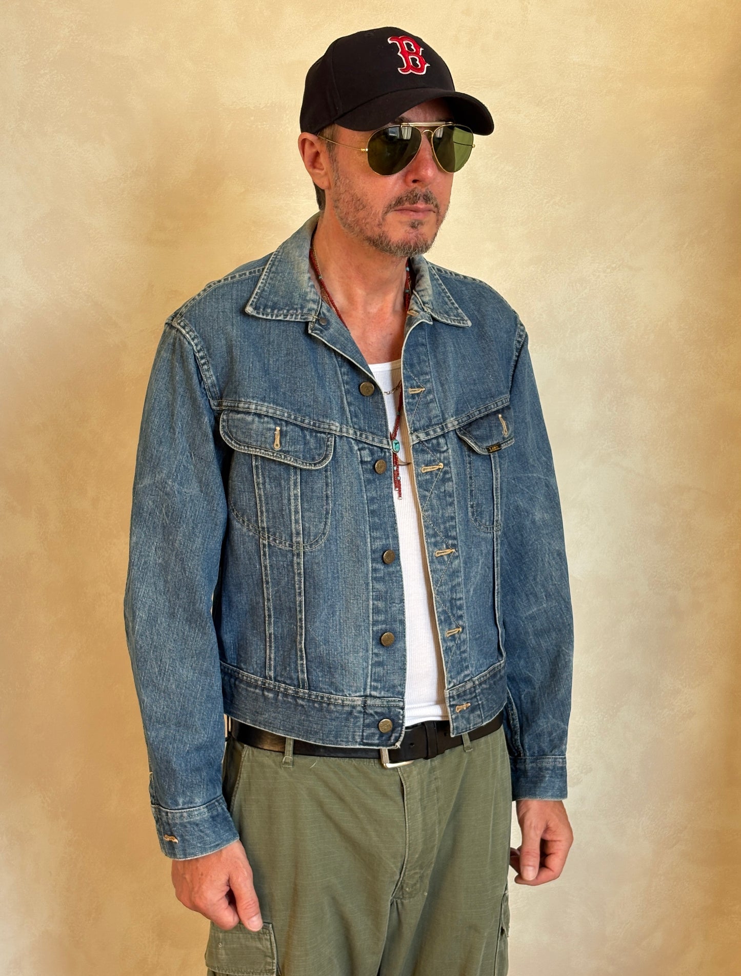 Size 42-44US / 52-54EU.Vintage 70s Lee Union Made Denim Shirt – 2 Pockets – Made in USA