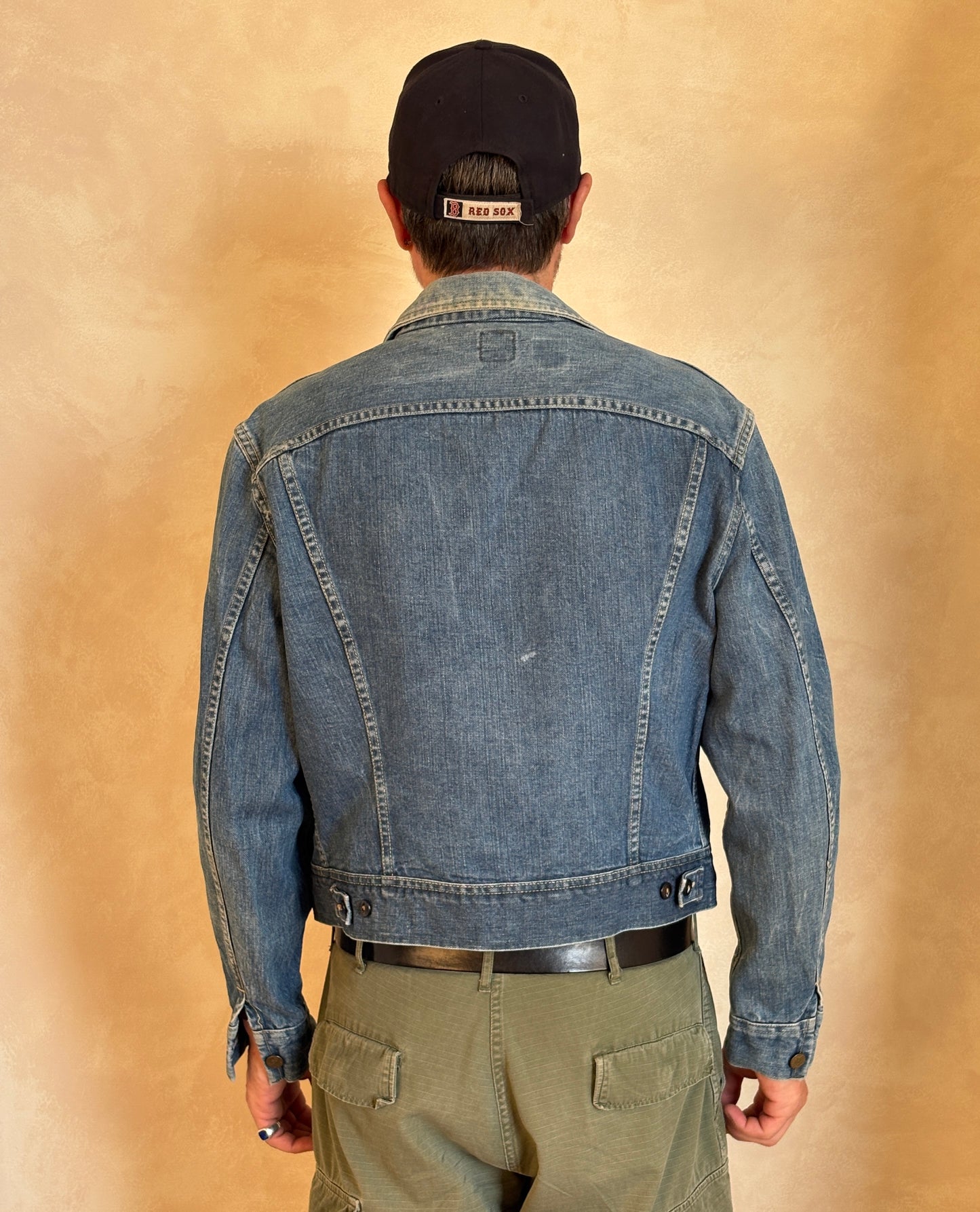 Size 42-44US / 52-54EU.Vintage 70s Lee Union Made Denim Shirt – 2 Pockets – Made in USA