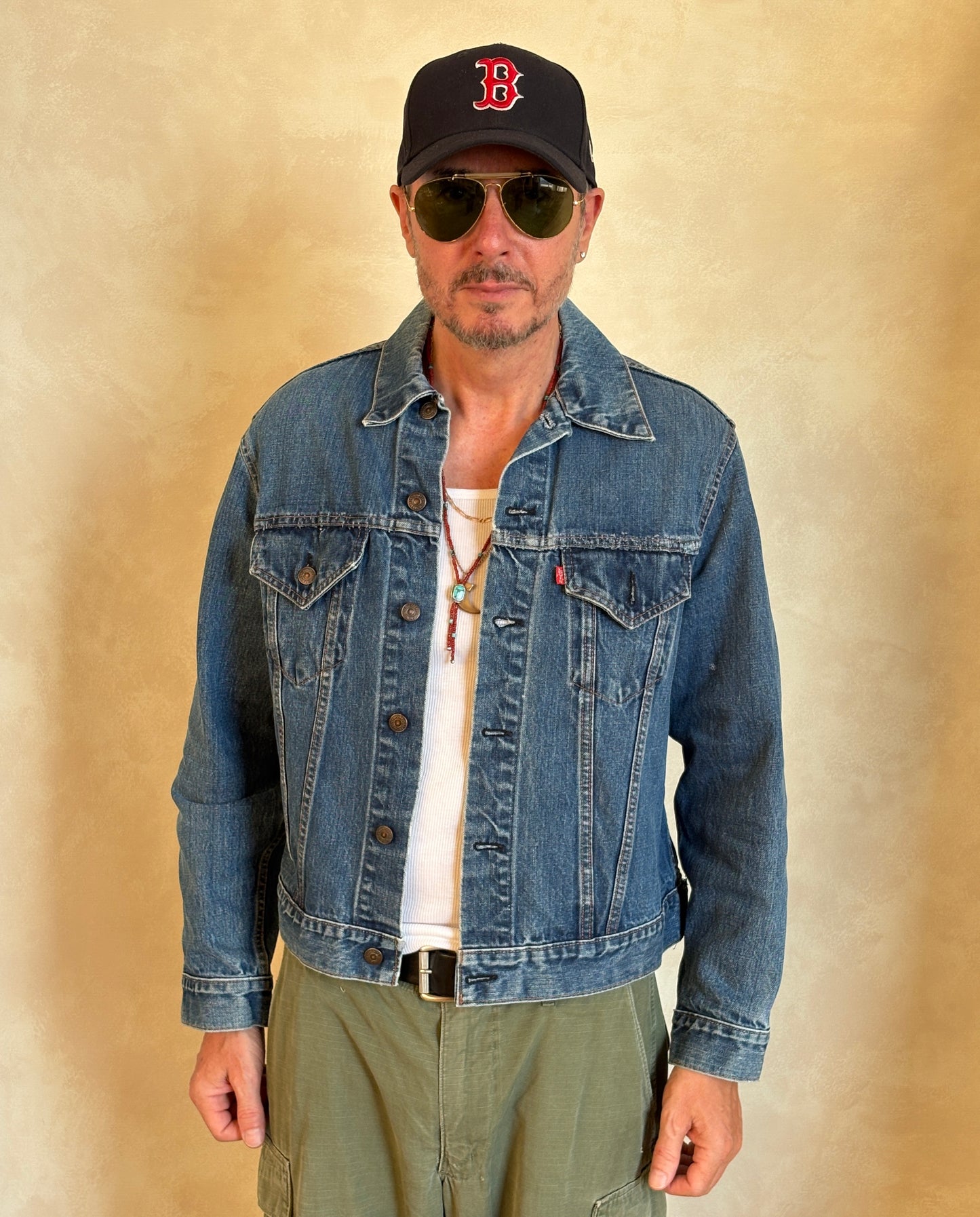 Size 42-44US / 52-54EU . Vintage 70s Levi’s Denim Jacket – 2 Pockets – Made in USA