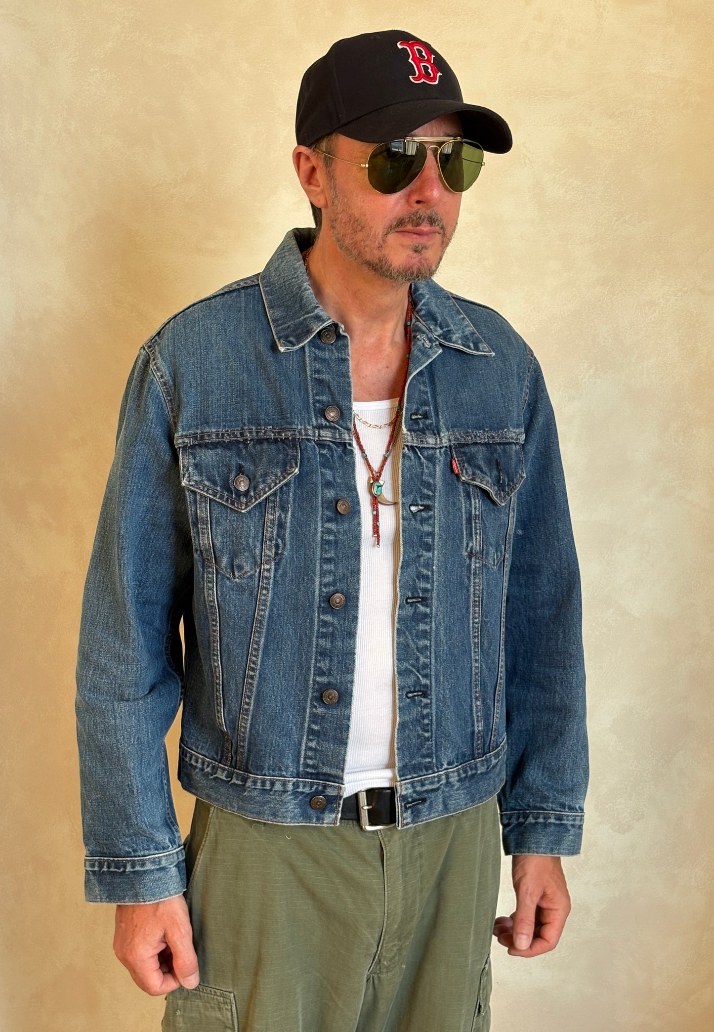 Size 42-44US / 52-54EU . Vintage 70s Levi’s Denim Jacket – 2 Pockets – Made in USA