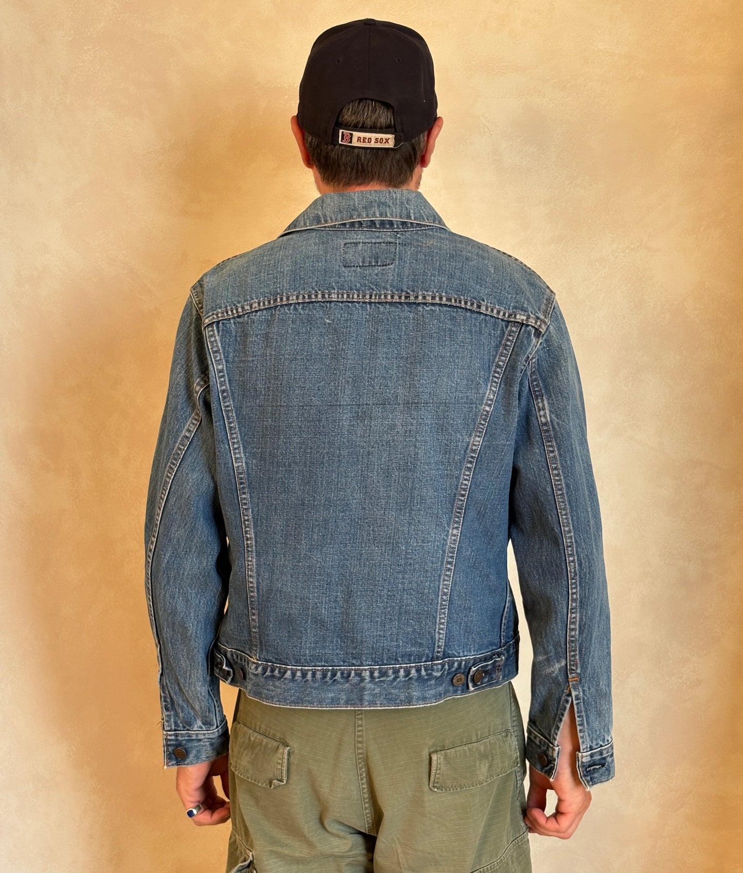 Size 42-44US / 52-54EU . Vintage 70s Levi’s Denim Jacket – 2 Pockets – Made in USA