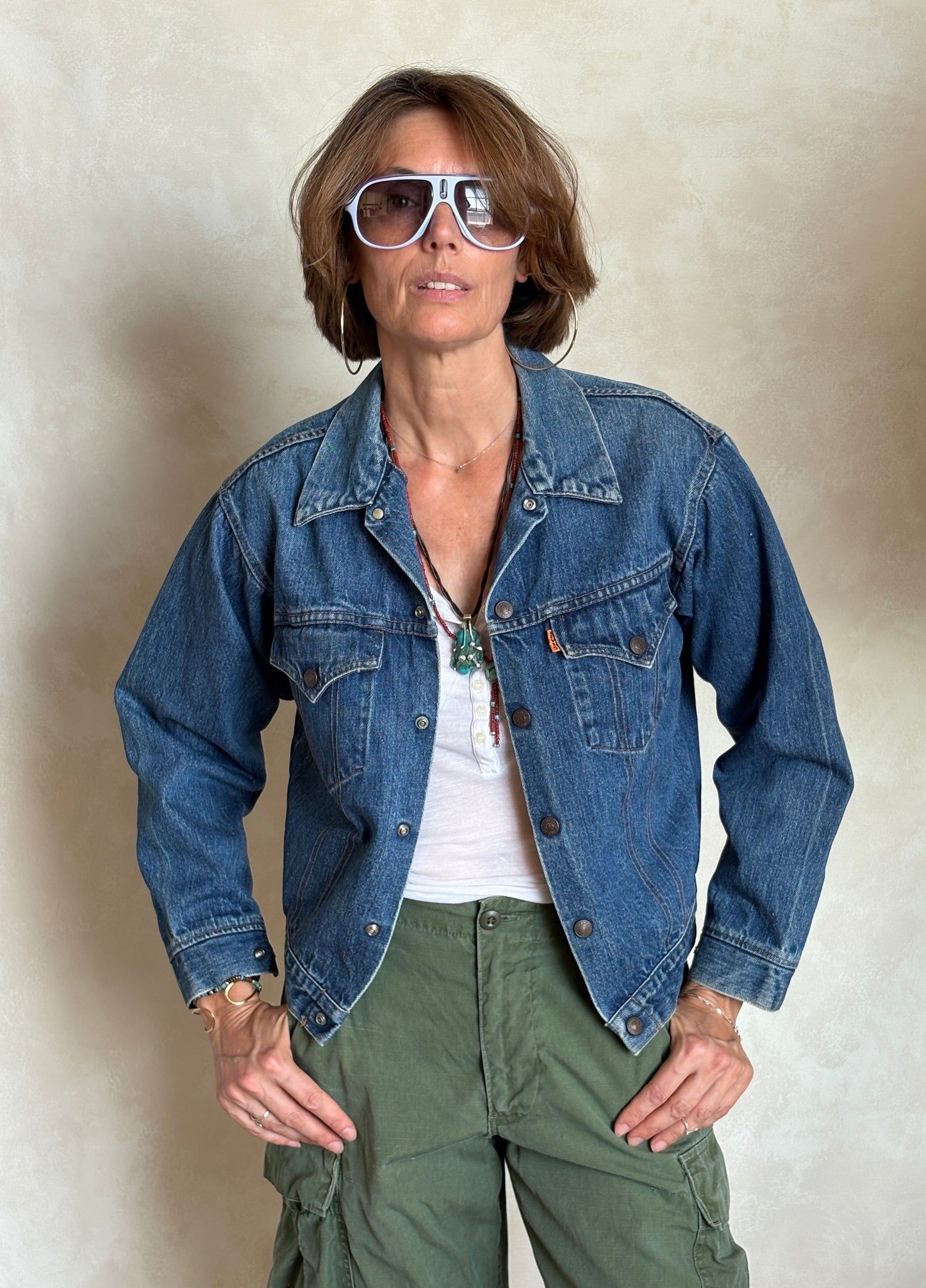 Size 34/36 .Vintage 70s Levi’s Denim Jacket – 2 Pockets – Made in USA