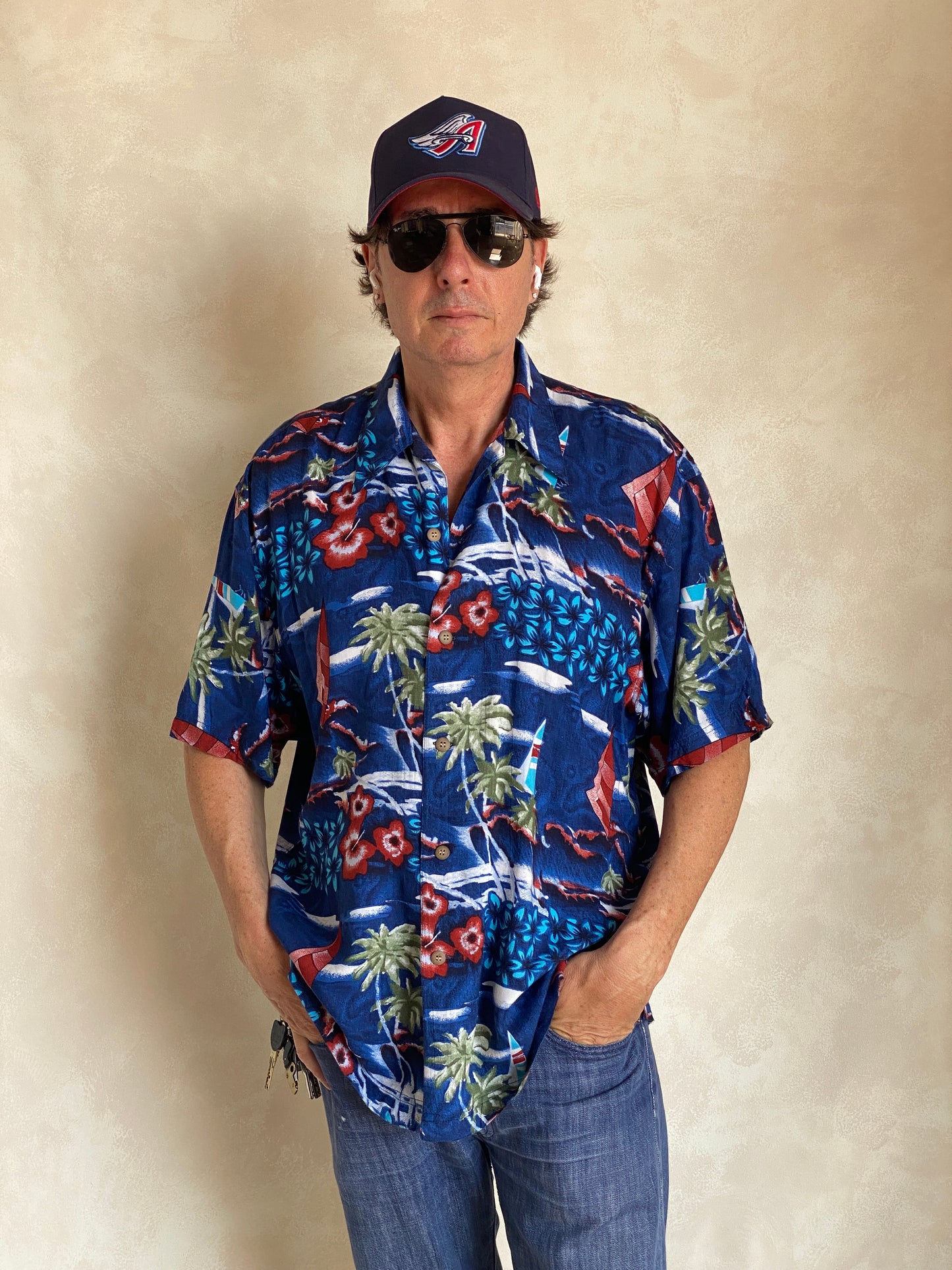 Size XL. Vintage 90s Rayon Hawaiian shirt