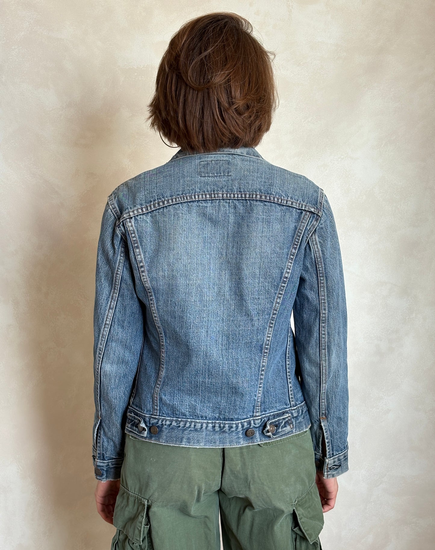 Size 36-38US / 46-48EU .Vintage 70s Levi’s Denim Jacket – 2 Pockets – Made in USA