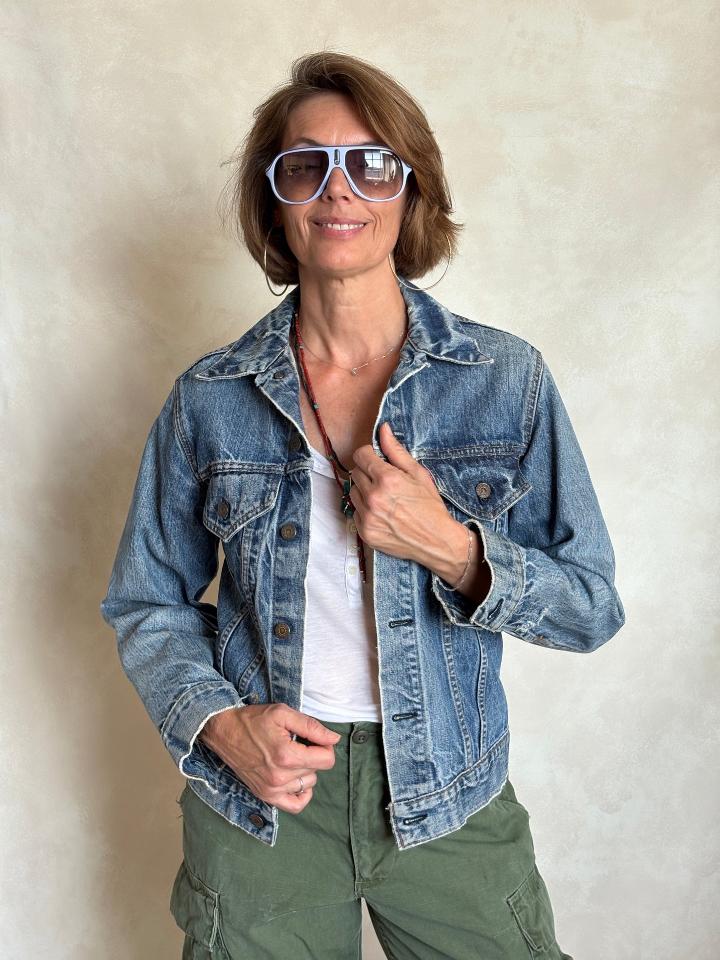 Size 36US / 46EU .Vintage 70s Levi’s Denim Jacket – 2 Pockets – Made in USA