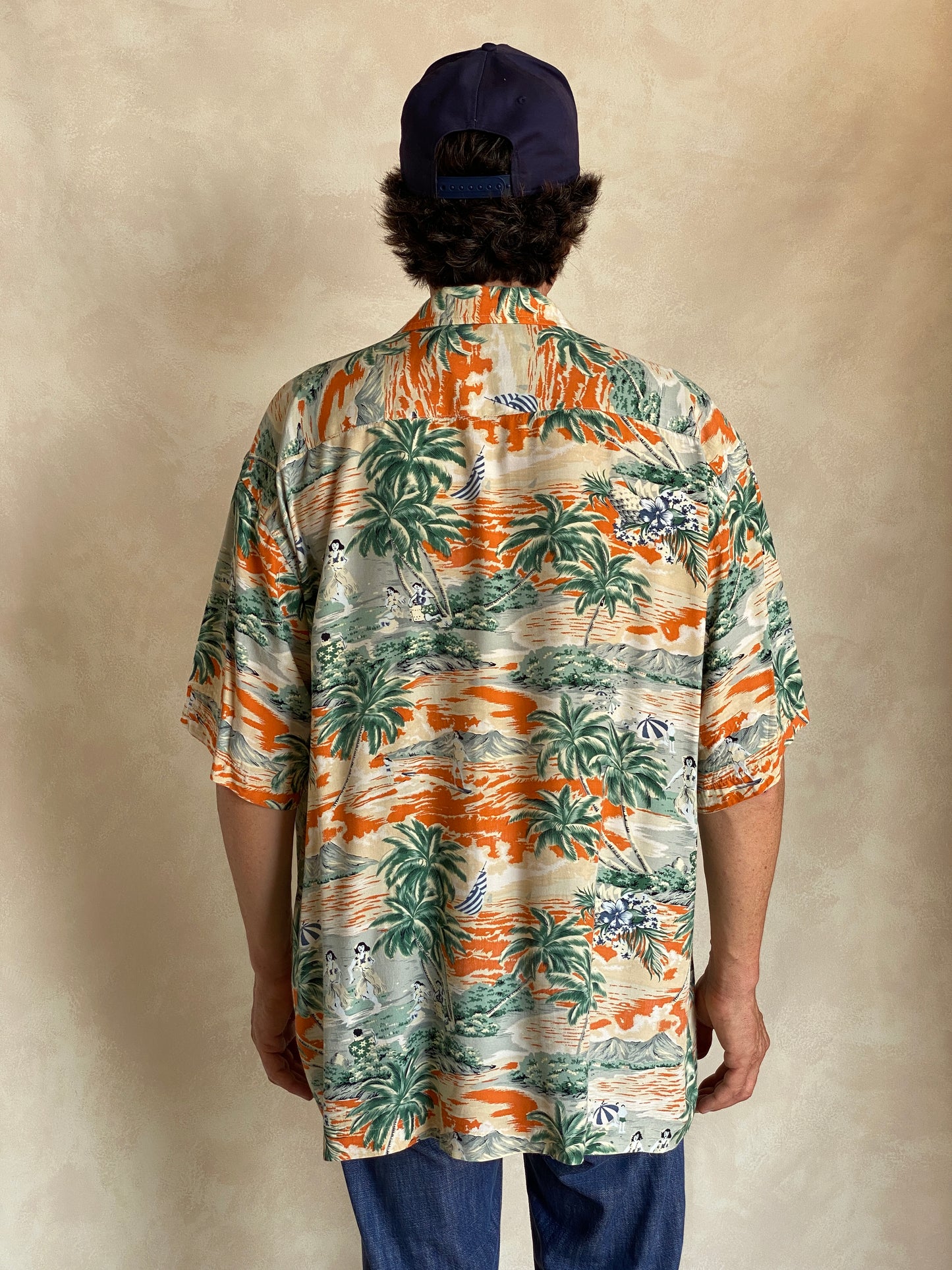 Size Large. Vintage 90s Rayon Hawaiian shirt by American Eagle