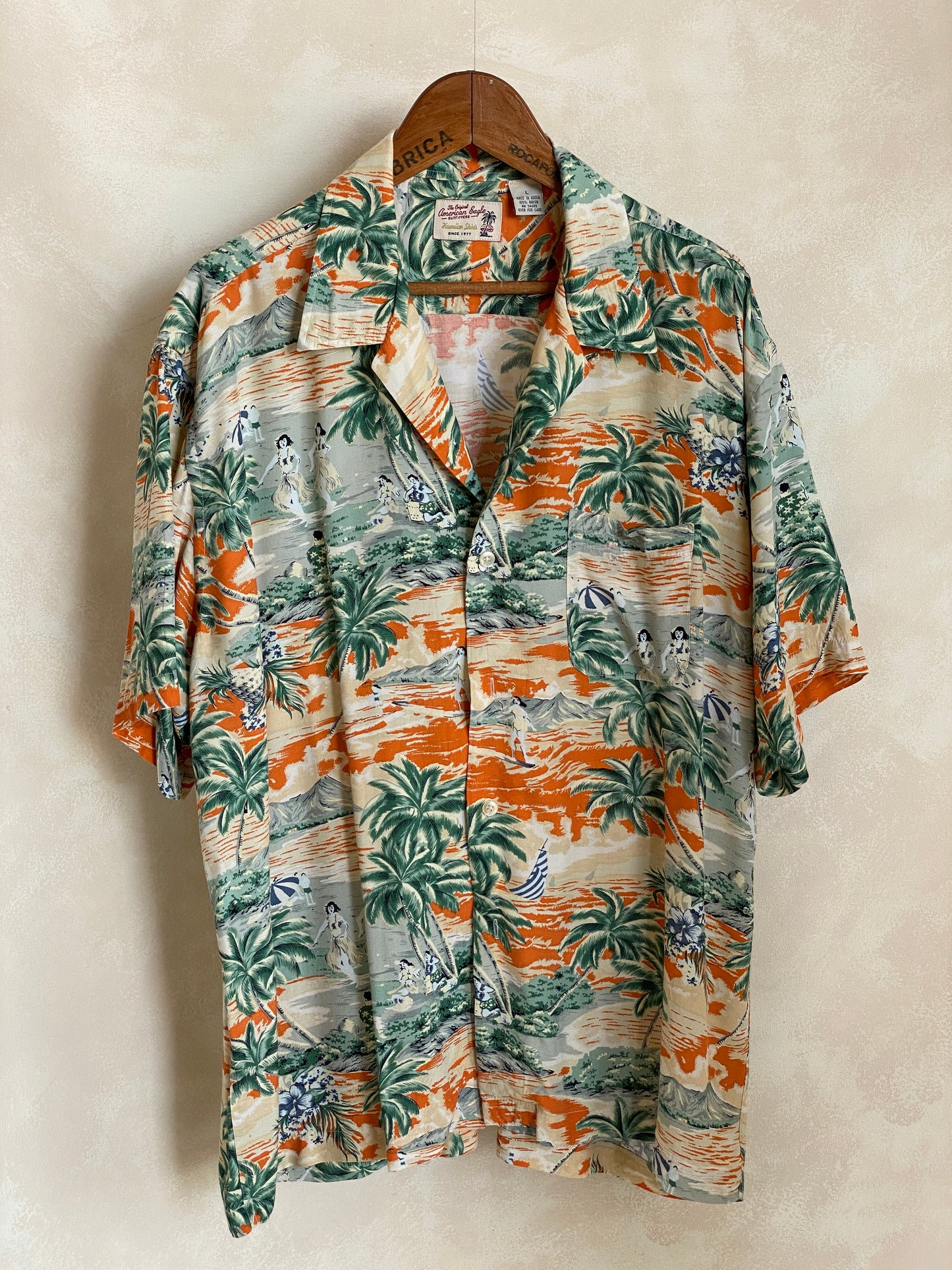 Size Large. Vintage 90s Rayon Hawaiian shirt by American Eagle