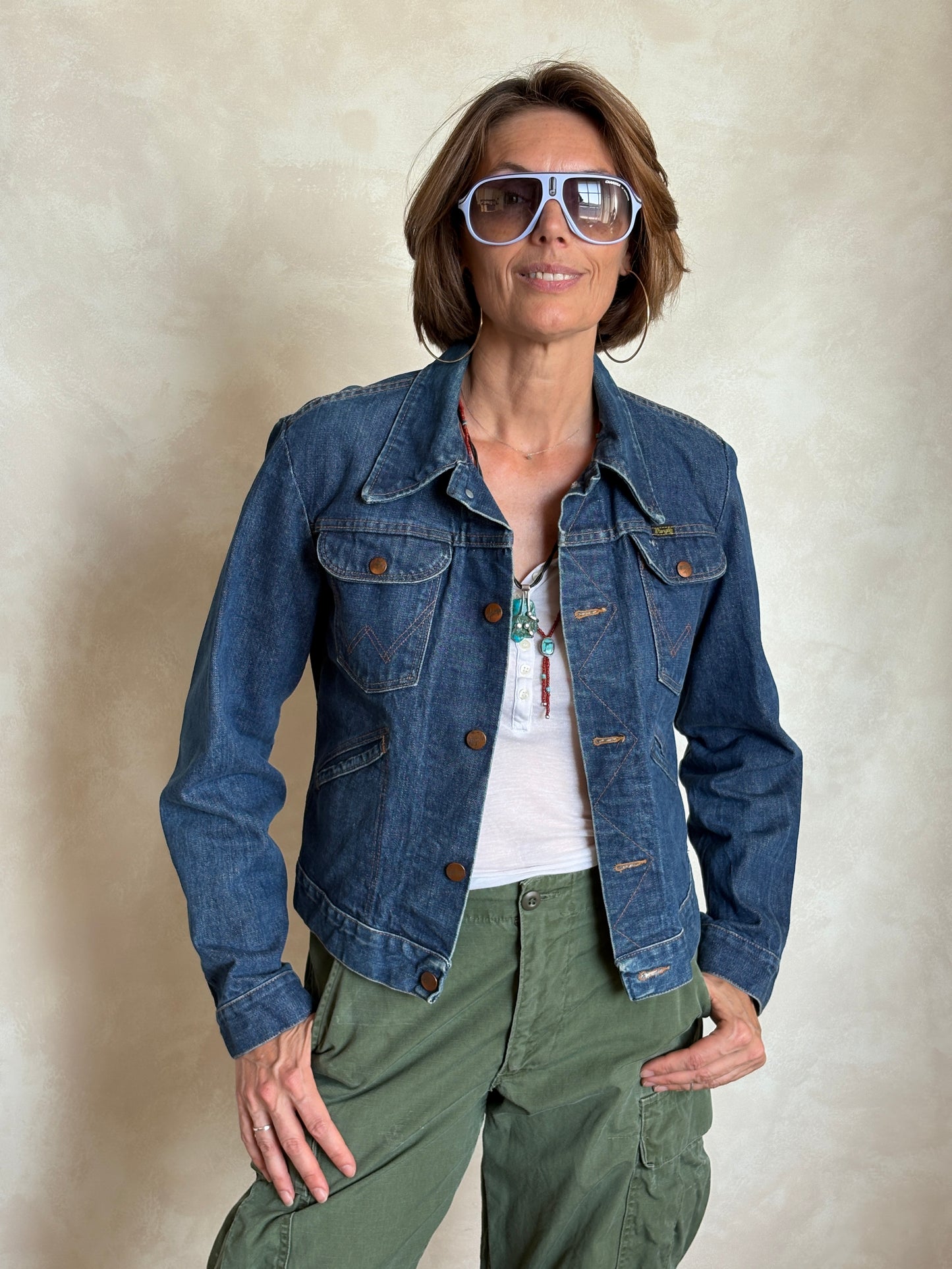 Size 36US / 46EU. Authentic 70s Wrangler denim jacket -4 pockets- Made in the USA