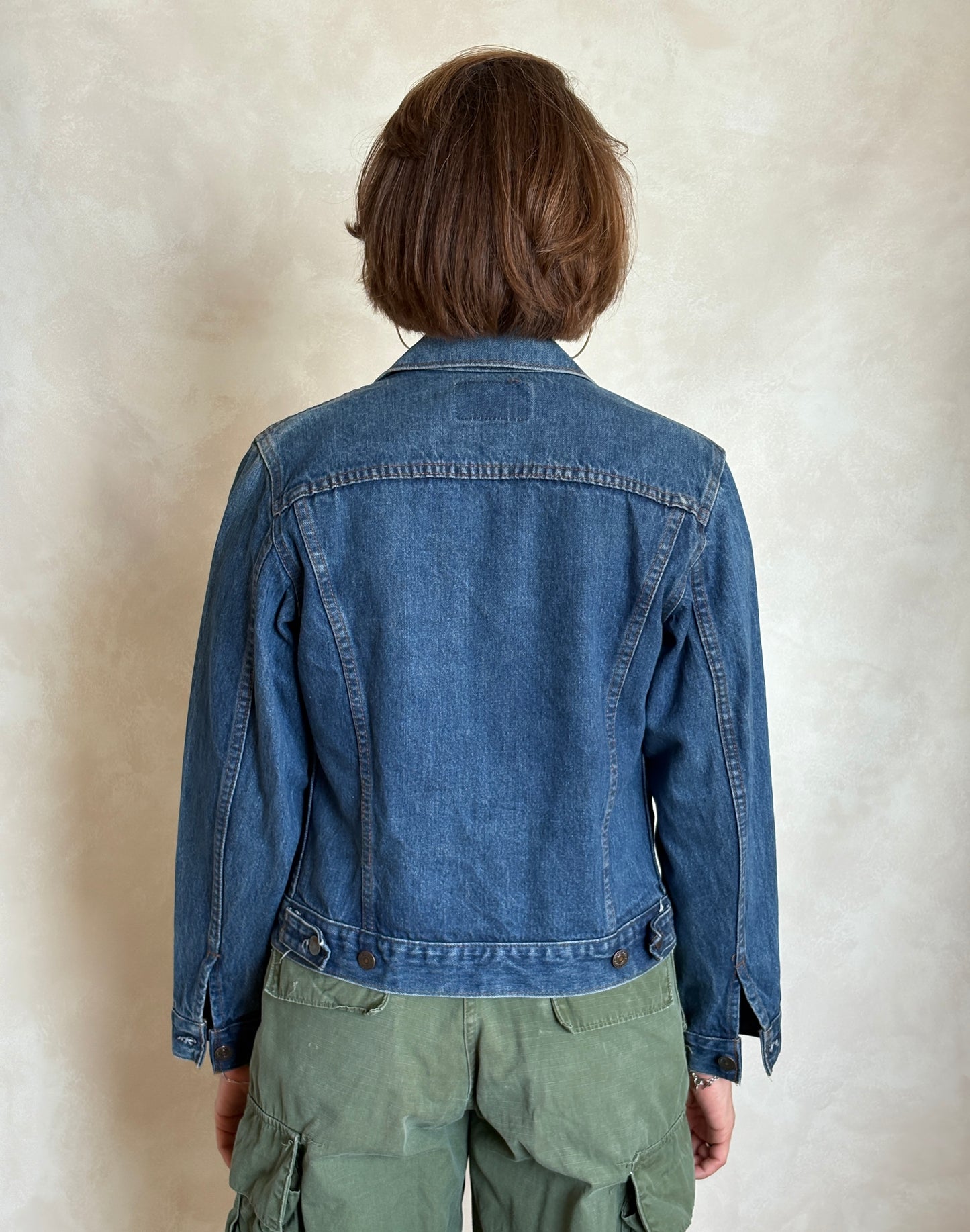 Size 34 . Vintage 80s Levi’s Denim Jacket – 2 Pockets – Made in USA