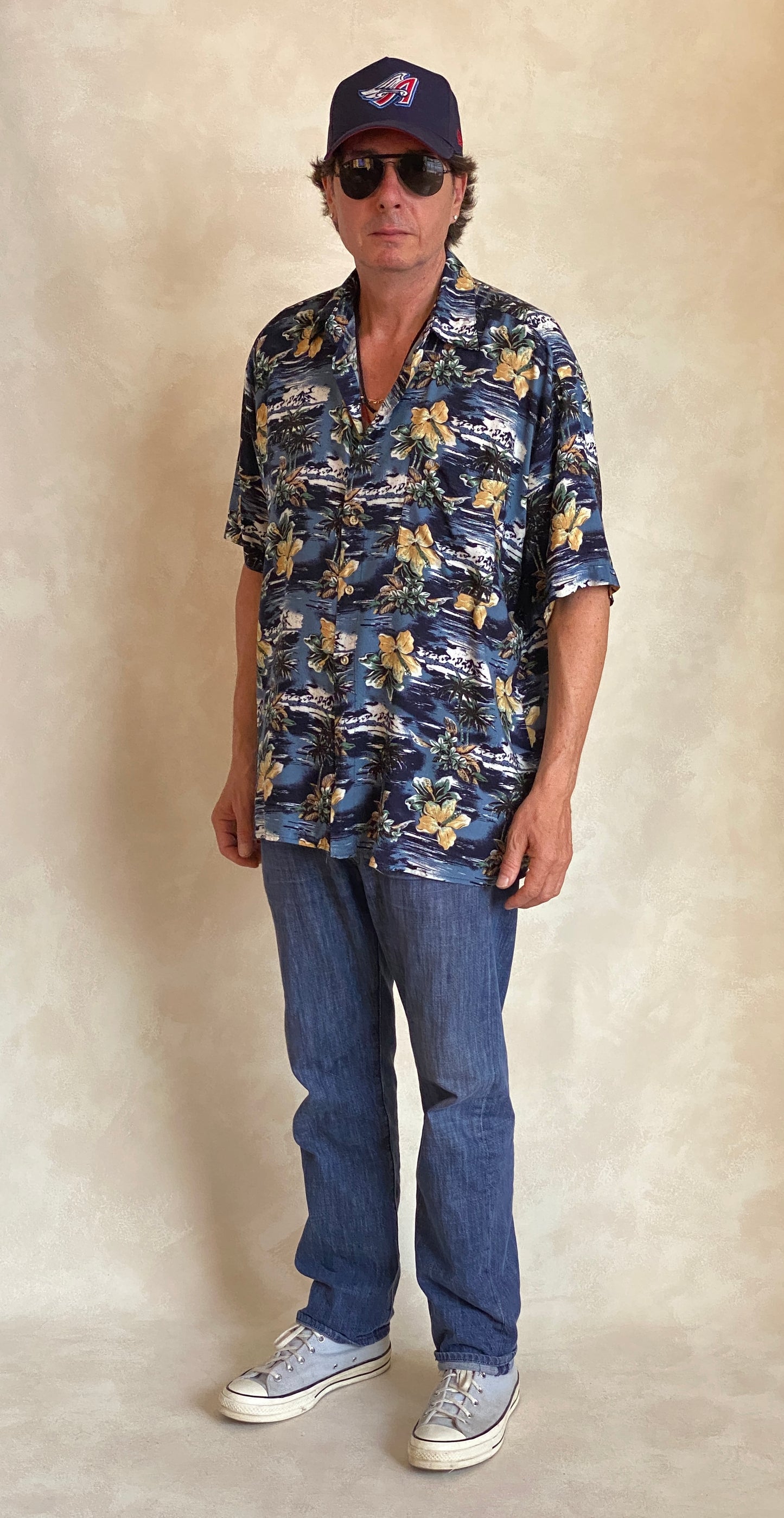 Size Large. Vintage 90s Rayon Hawaiian shirt by Natural Issue