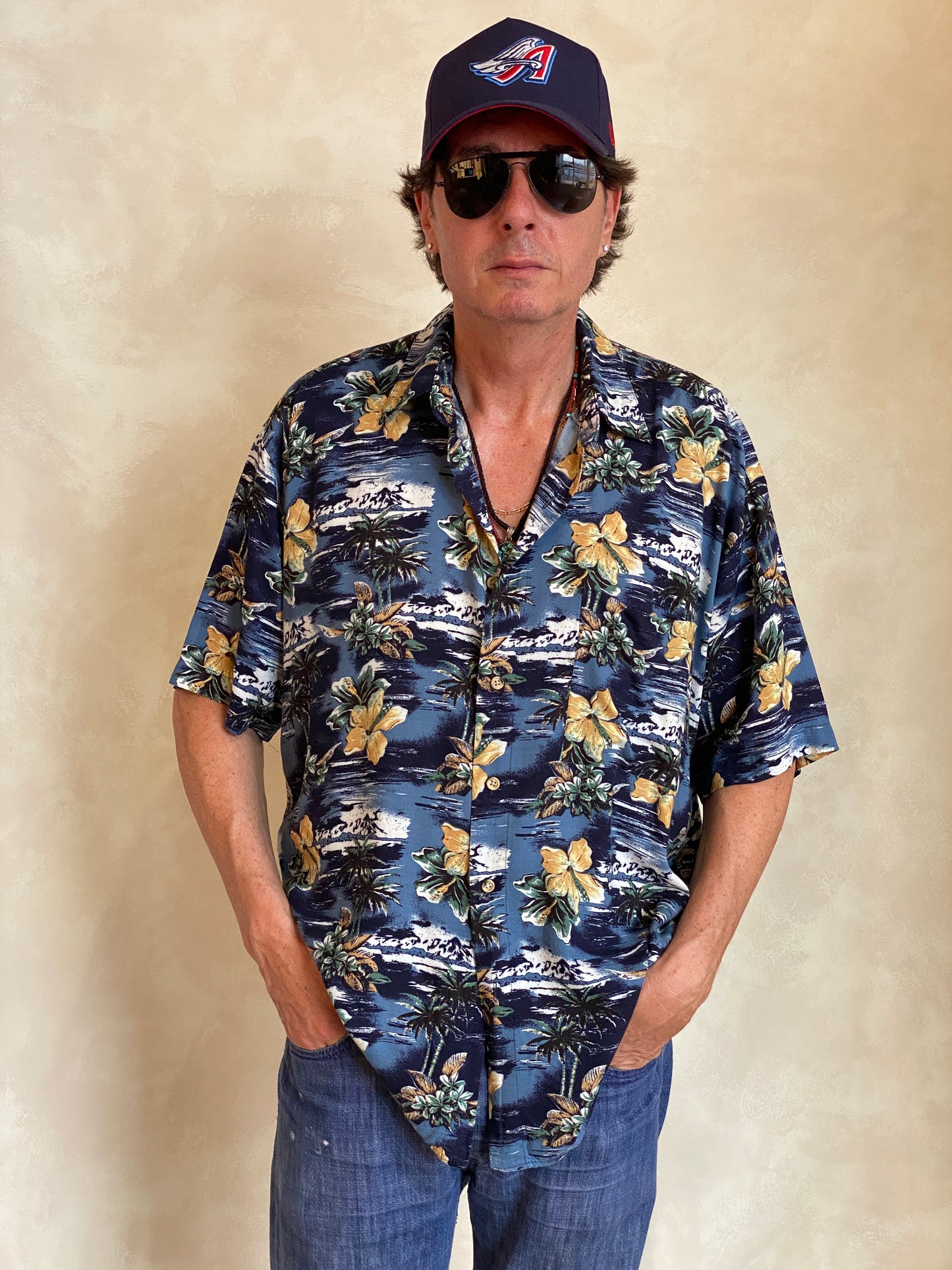 Size Large. Vintage 90s Rayon Hawaiian shirt by Natural Issue