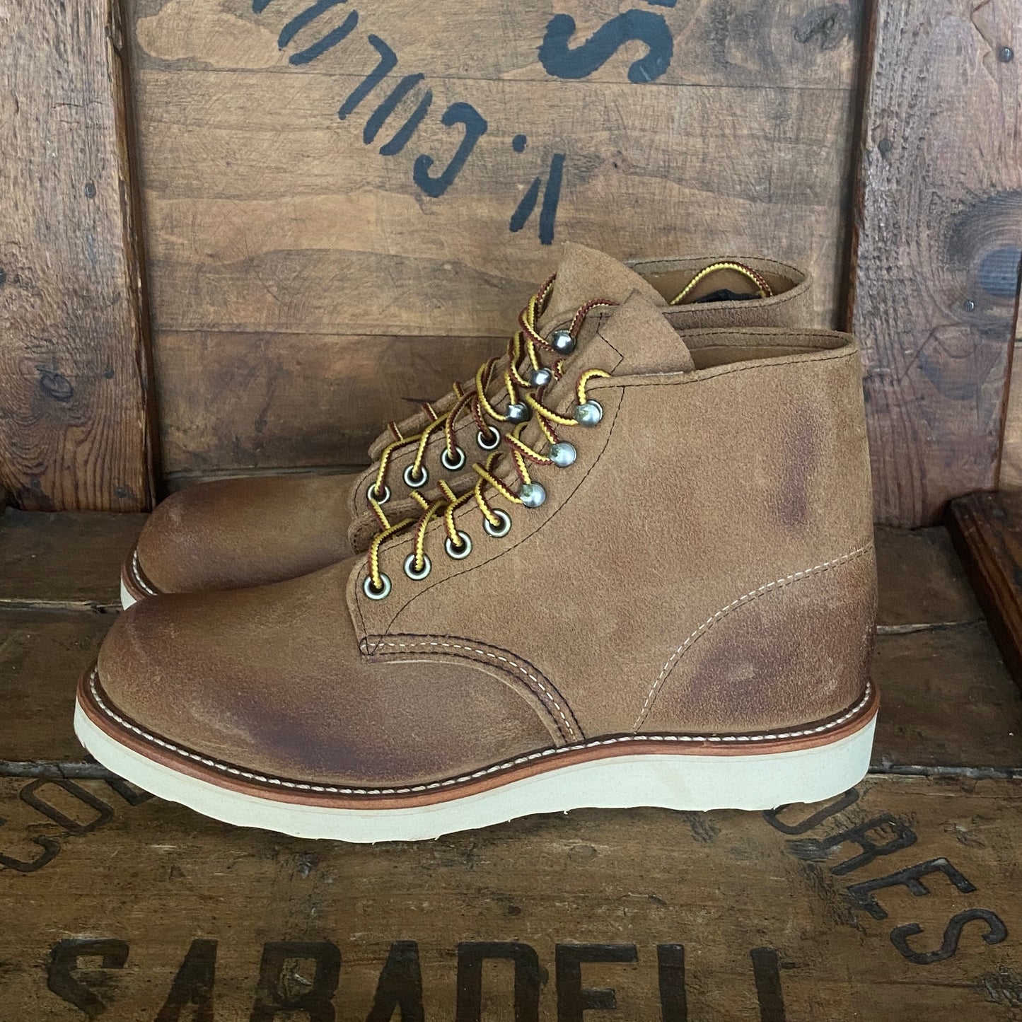 Sz 7.5D (40 EU ) R W 8181 round toe Hawthorne Muleskinners ( Second )