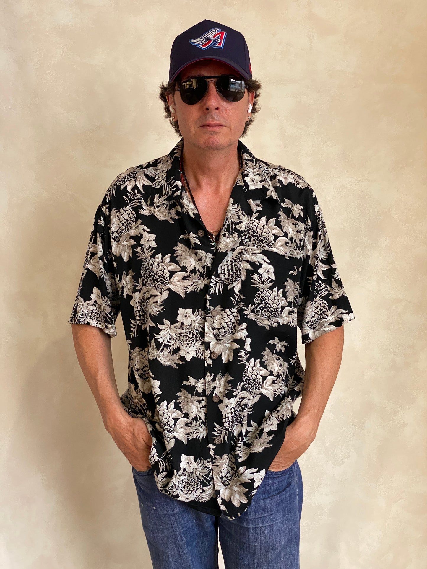 Size Large. Vintage 90s Rayon Hawaiian shirt